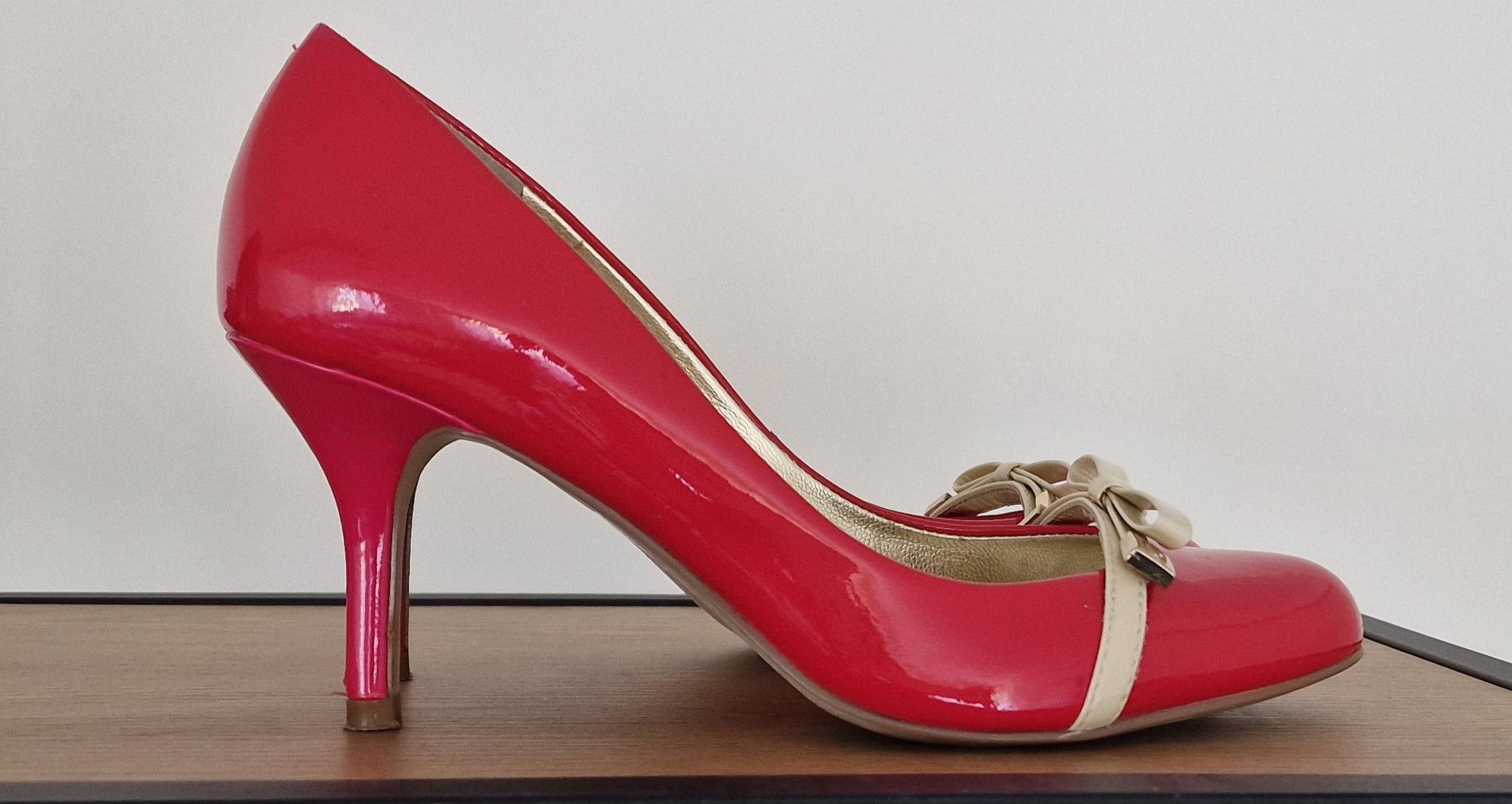 Guess GUESS pink fuchsia patent leather stiletto heels 38 7,5 Size US 8 / IT 38 - 4 Thumbnail