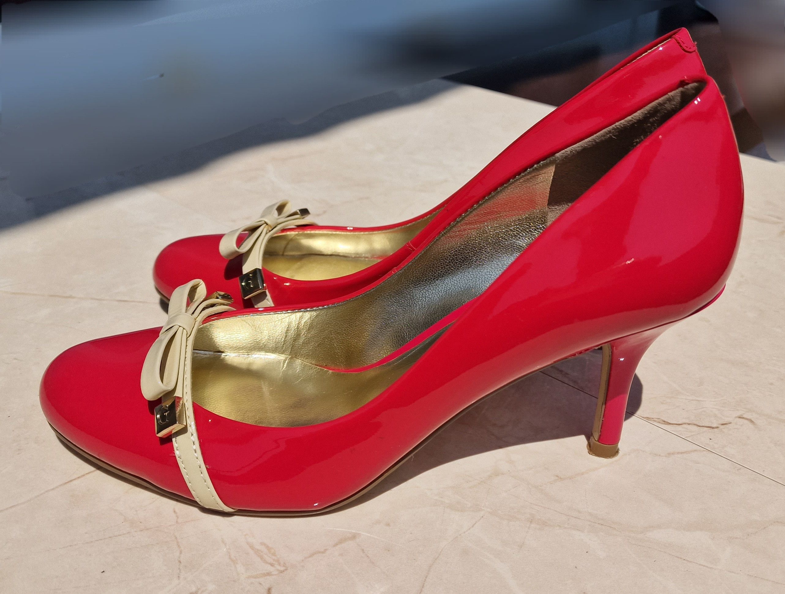 Guess GUESS pink fuchsia patent leather stiletto heels 38 7,5 Size US 8 / IT 38 - 7 Thumbnail