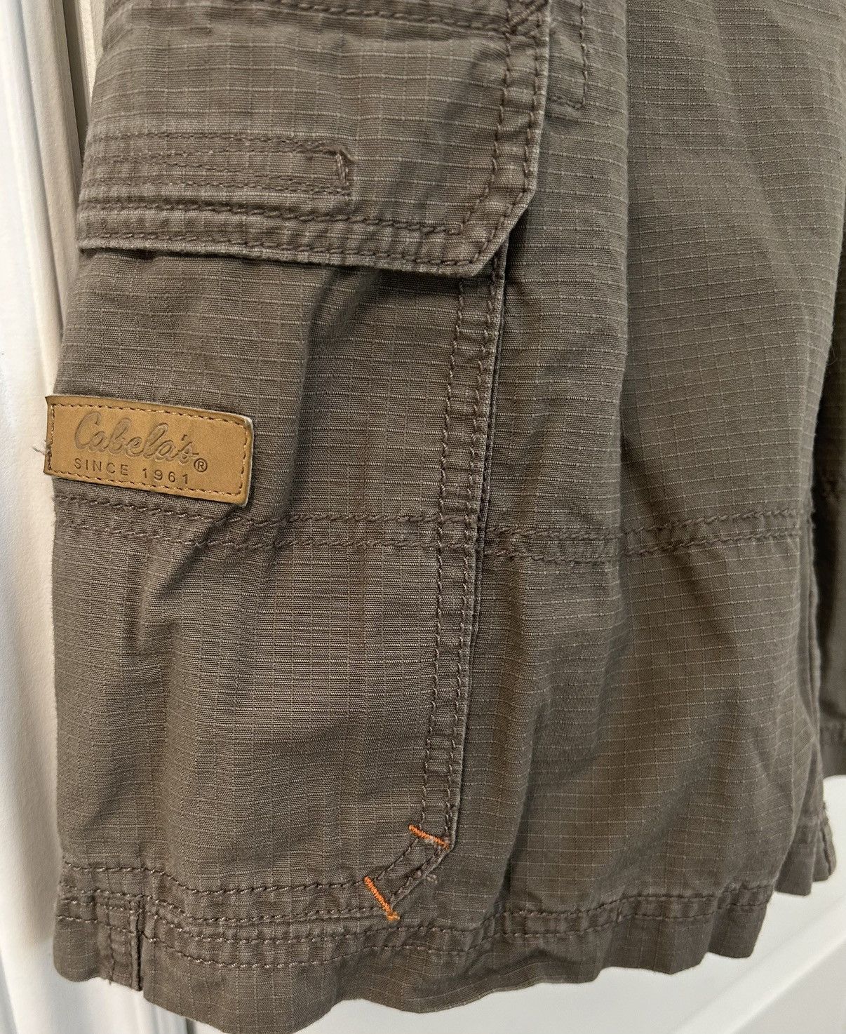 Cabelas Cabela’s Mens Light Grey Cargo Shorts - Size 34 Size US 34 / EU 50 - 5 Thumbnail