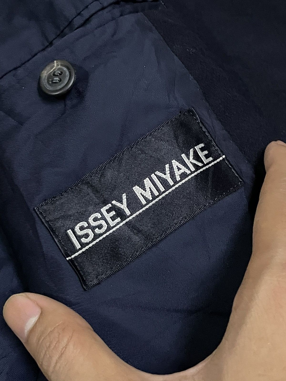 Issey Miyake Issey Miyake Double-Breasted Wool and Silk-Blend Suit Jacket Size US S / EU 44-46 / 1 - 11 Thumbnail