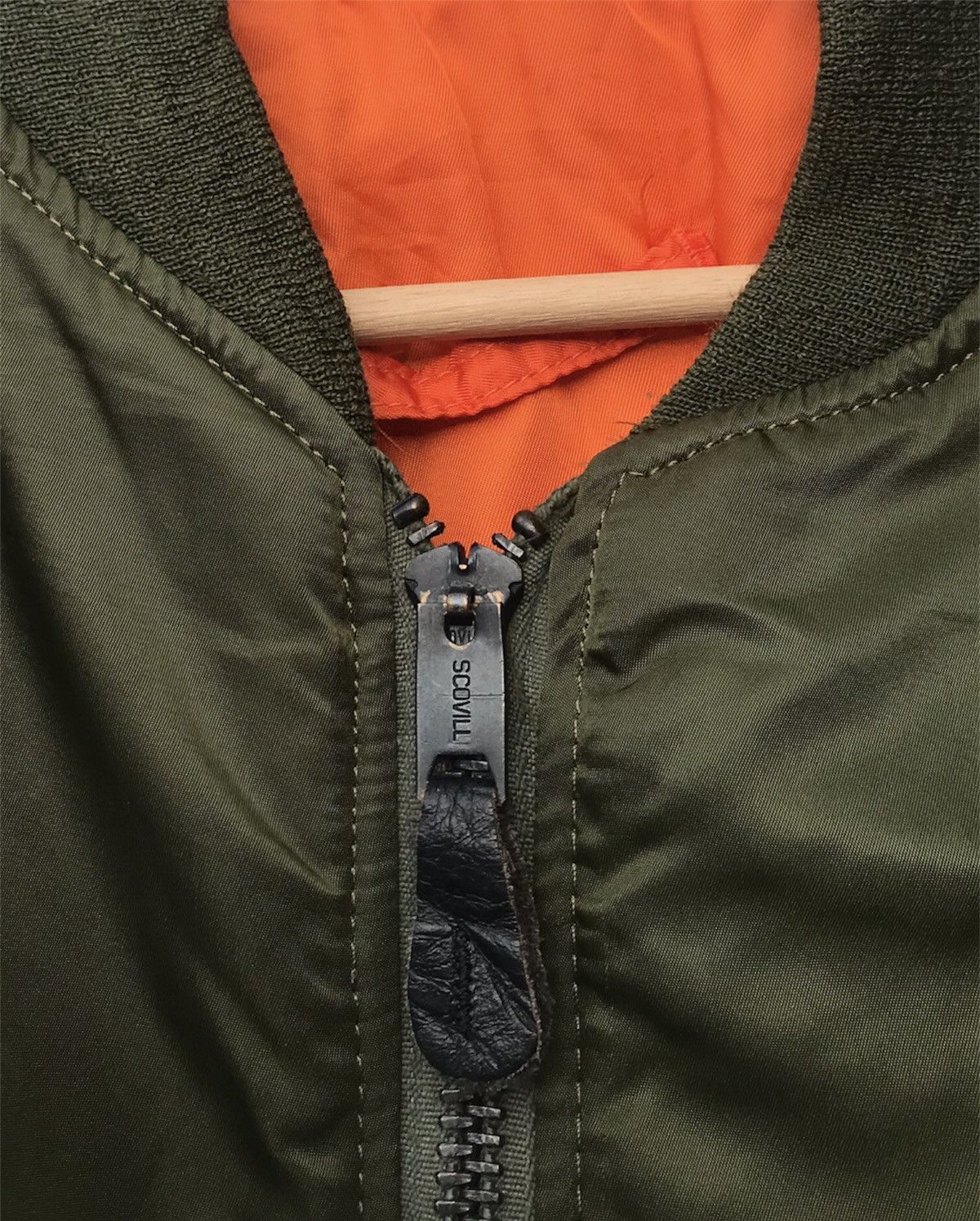 Vintage Vintage Scovill Zipper MA-1 Nylon Riot! Riot! Flight Jacket Size US M / EU 48-50 / 2 - 6 Thumbnail