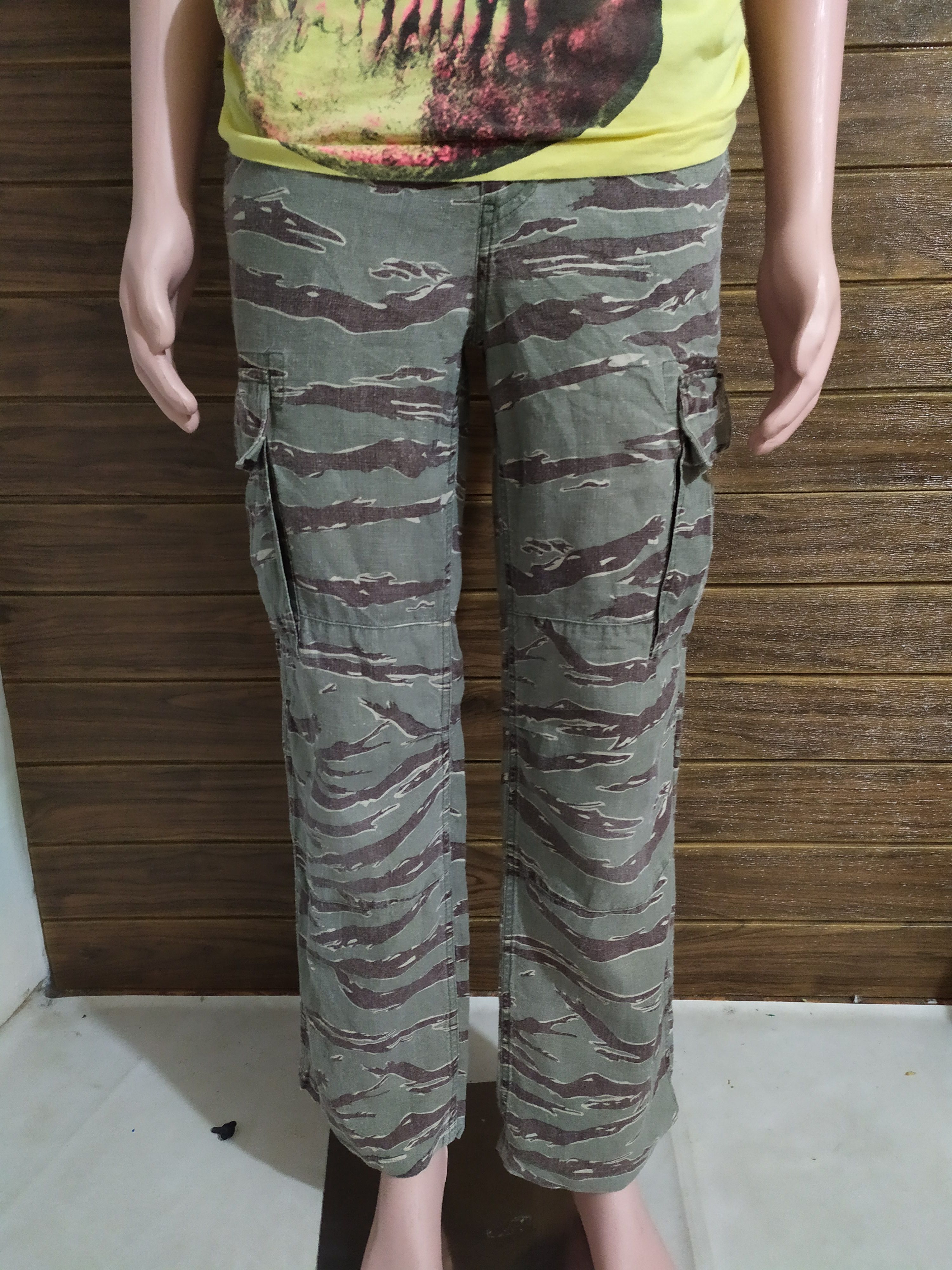 image of Military x United Arrows United Arrow Tiger Camo Linen Cargo Pants Pink Label, Men's (Size 30)