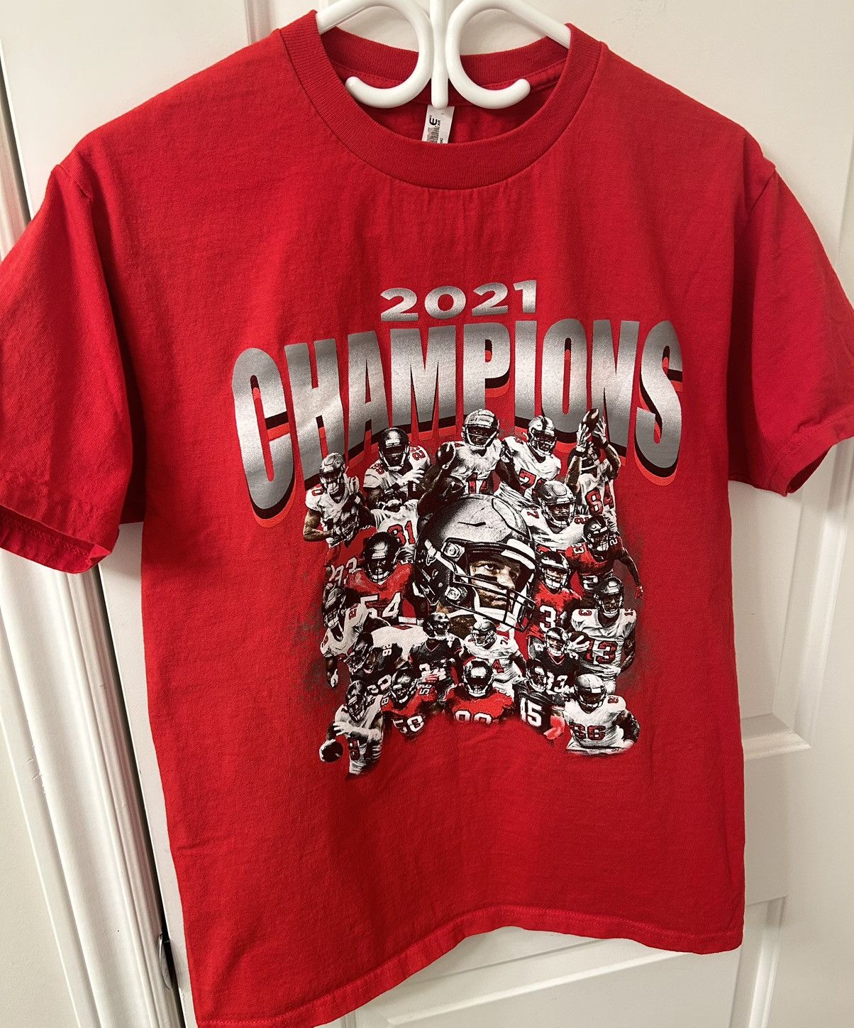 NFL Tom Brady/Tampa Bay Buccaneers 2021 Champions Mens T-shirt Size US M / EU 48-50 / 2 - 2 Thumbnail