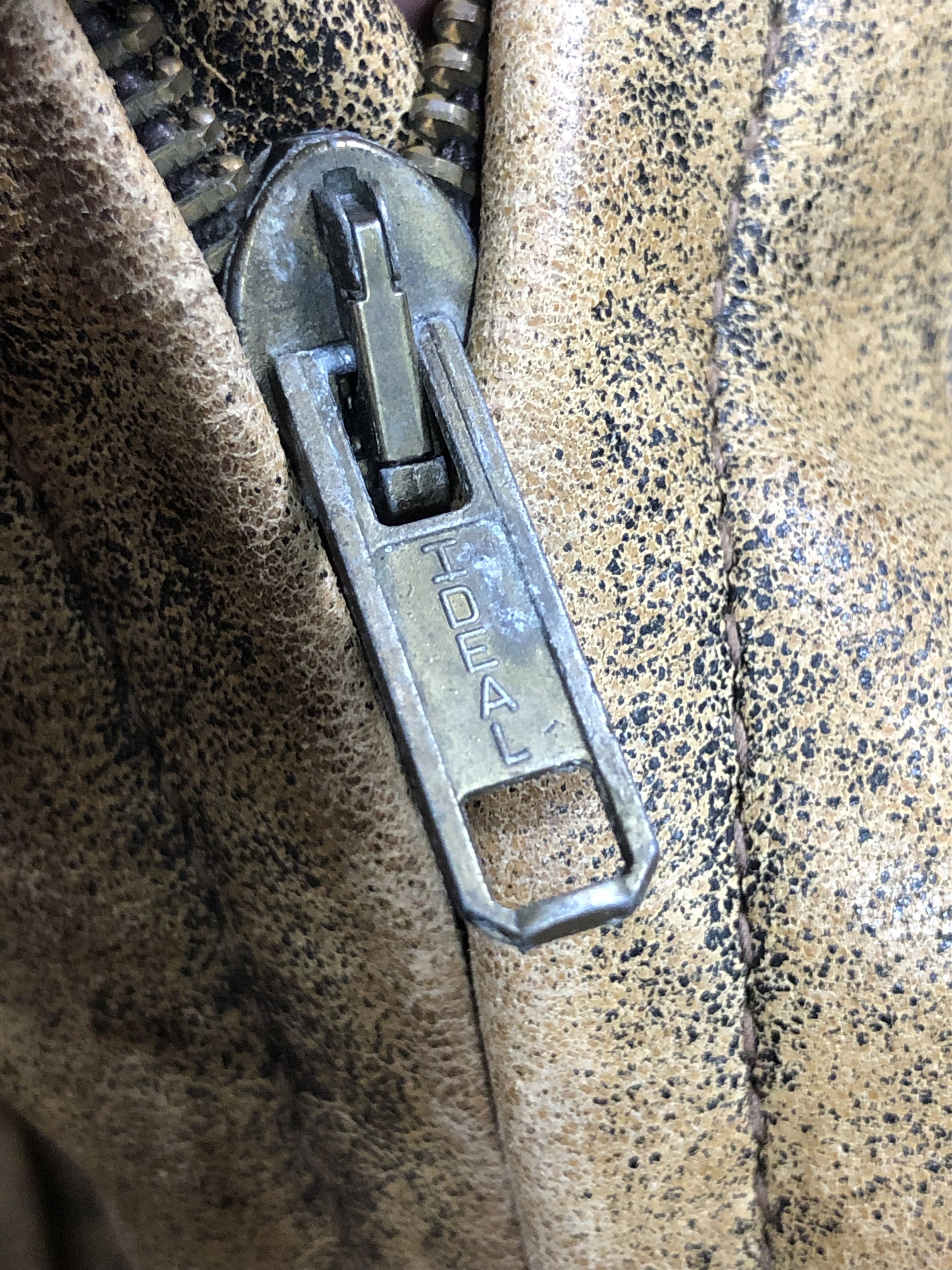 Schott VINTAGE 90’S SCHOTT FLIGHT LEATHER JACKET IN SIZE 44 Size US L / EU 52-54 / 3 - 13 Thumbnail