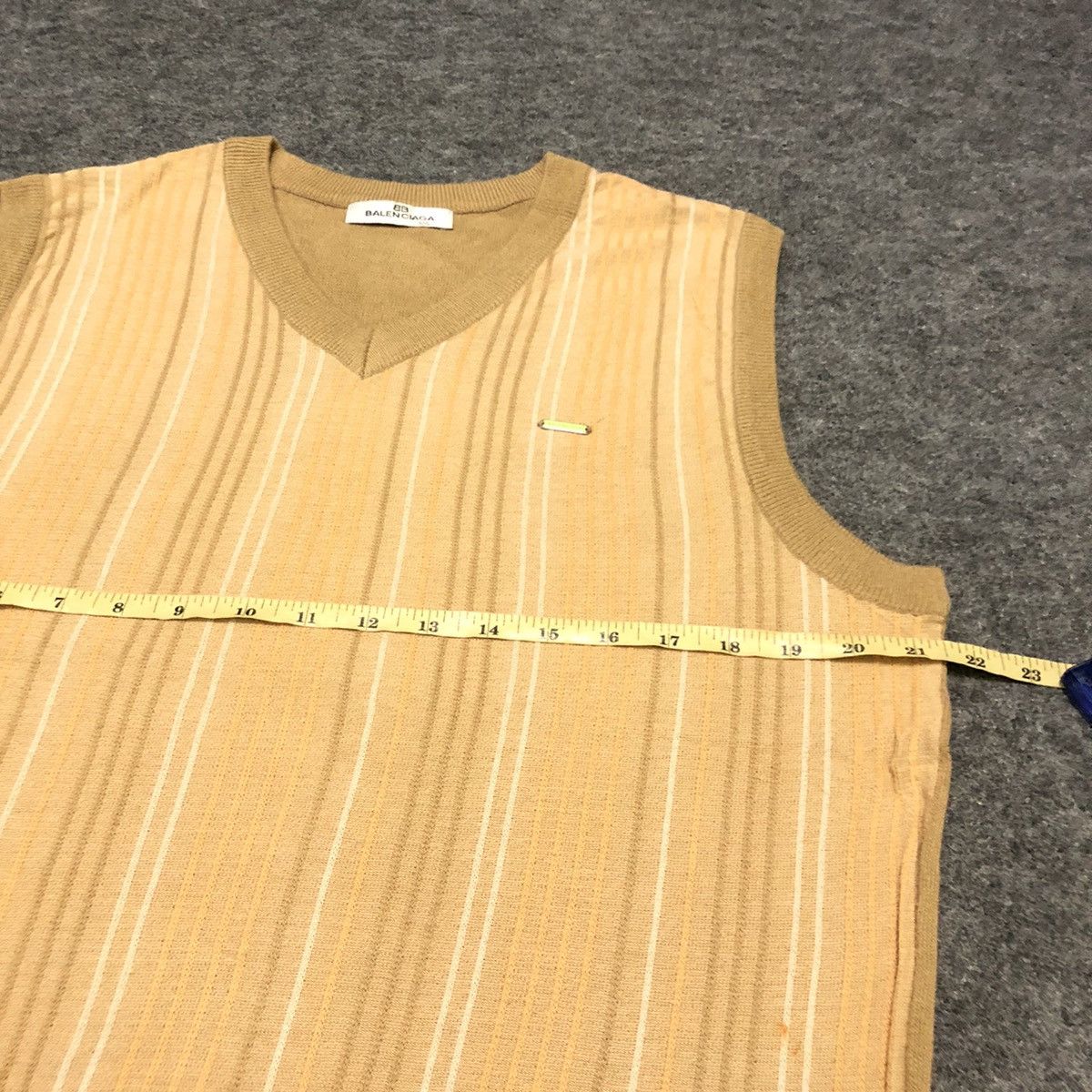 Balenciaga × Vintage Vintage Vest Knitwear Balenciaga Stripe Front Logo Size US L / EU 52-54 / 3 - 8 Thumbnail