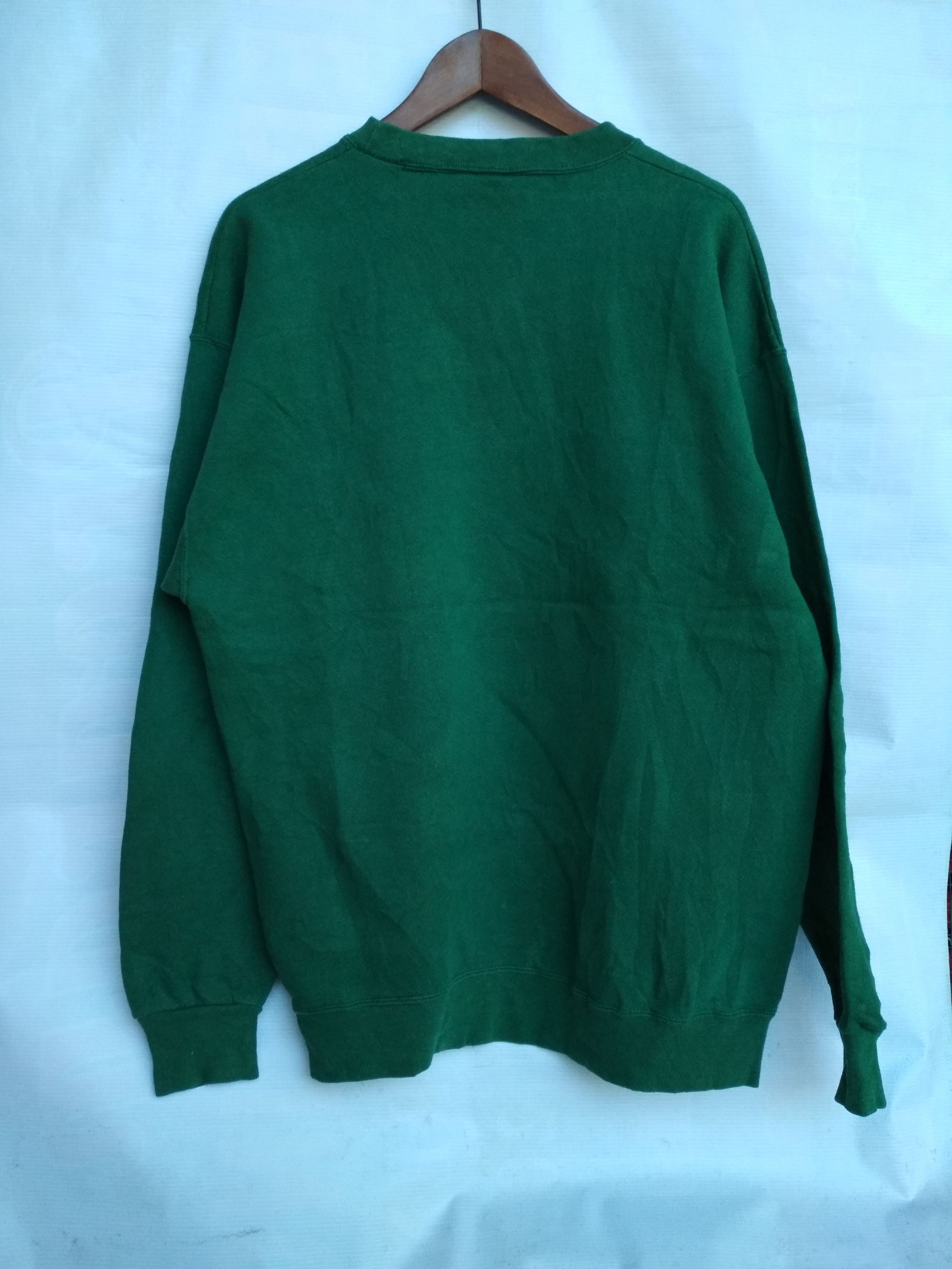 Disney walt disney tigger pooh 90s green sweatshirt Size US L / EU 52-54 / 3 - 4 Thumbnail