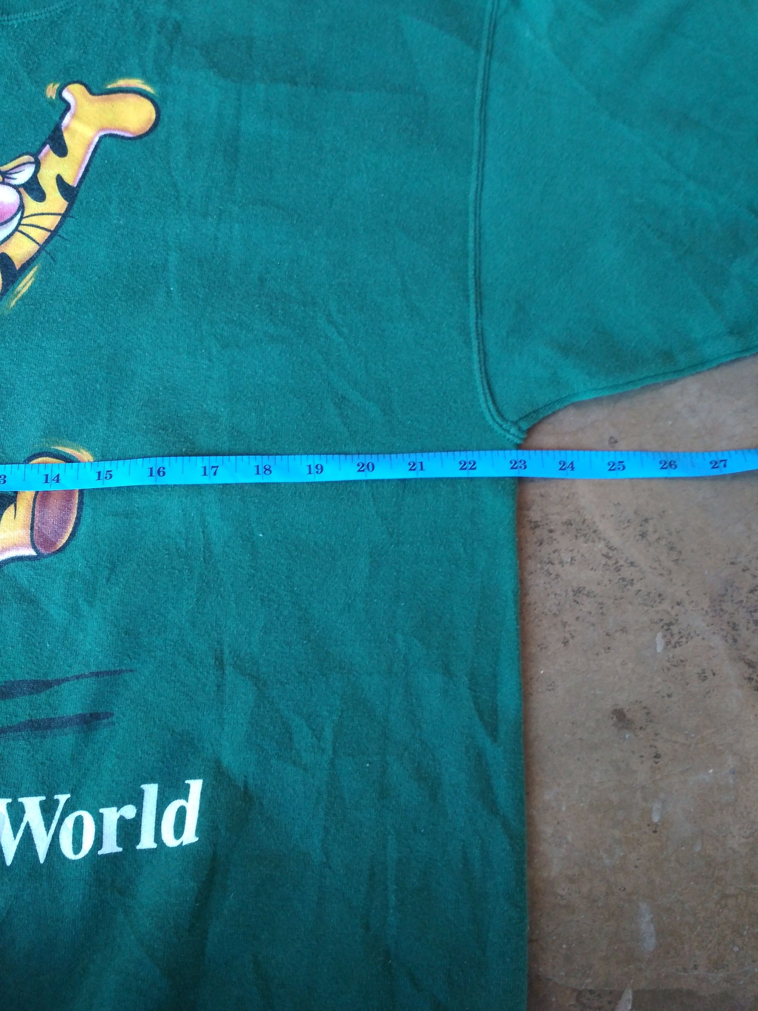 Disney walt disney tigger pooh 90s green sweatshirt Size US L / EU 52-54 / 3 - 6 Thumbnail