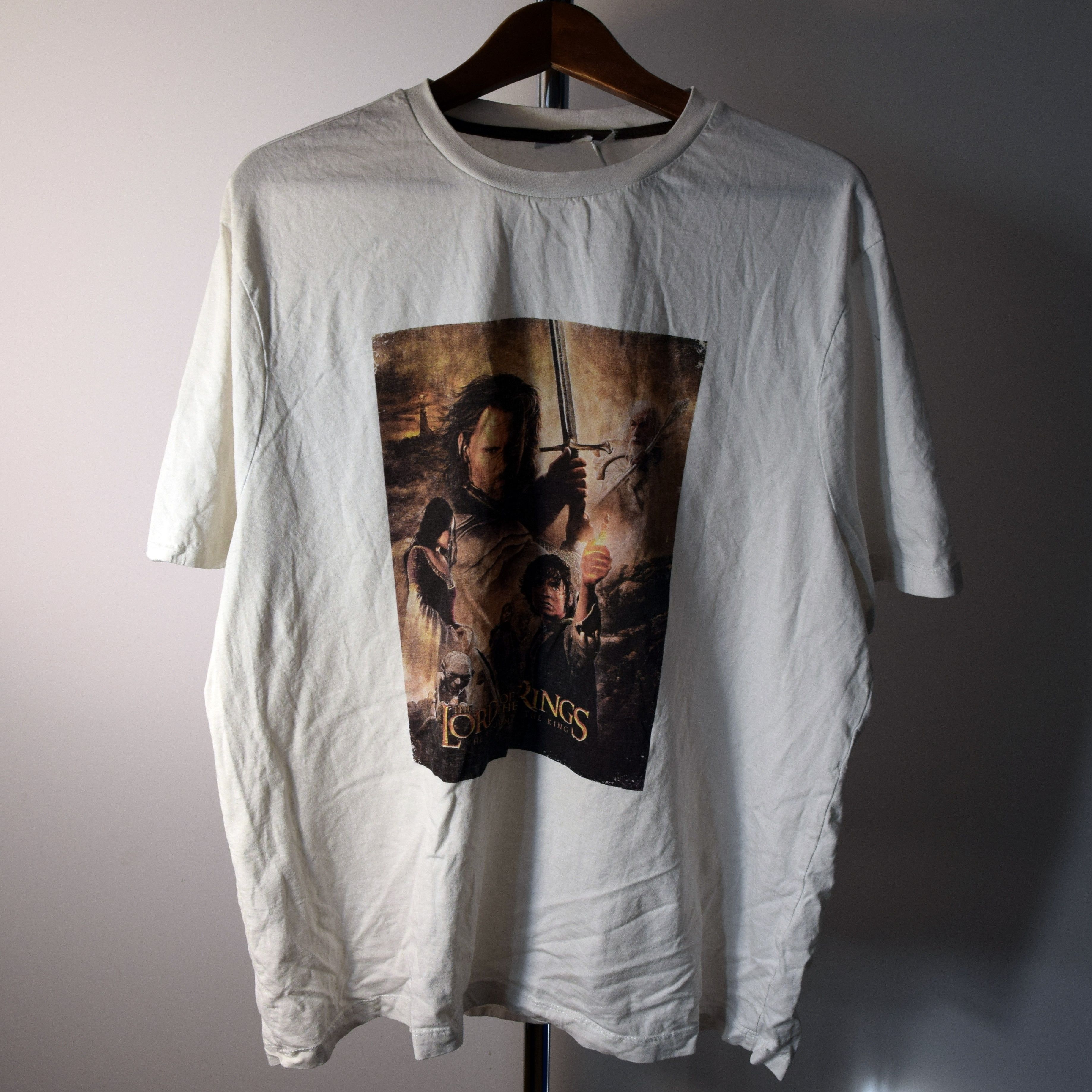 Vintage Y2K VINTAGE MOVIE LORD OF THE RINGS MERCH T-SHIRT XL Size US XL / EU 56 / 4 - 1 Thumbnail