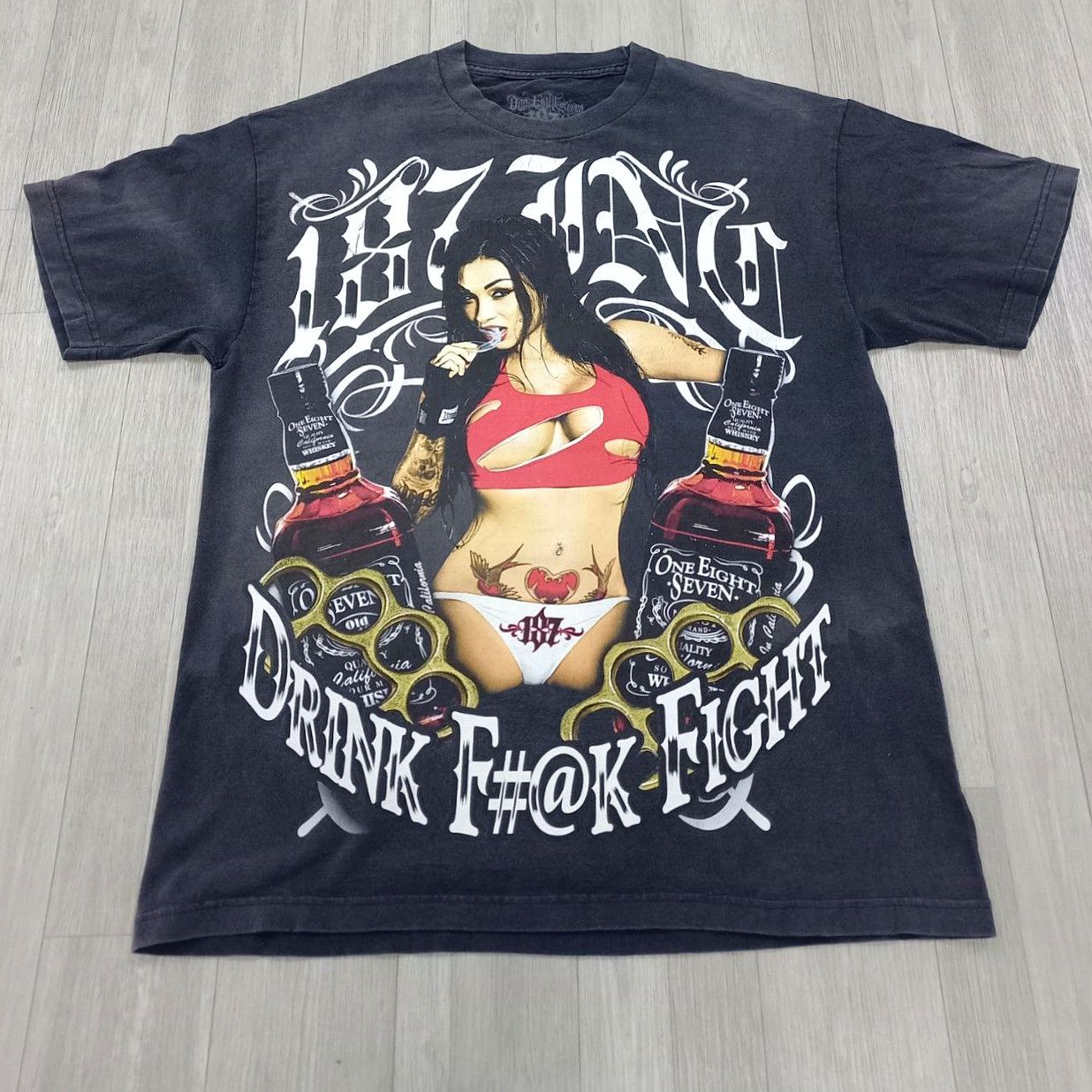 Rap Tees Vtg 187 Whiskey Drink F#@k Fight Sexygirl Distressed T-shirt Size US L / EU 52-54 / 3 - 7 Thumbnail