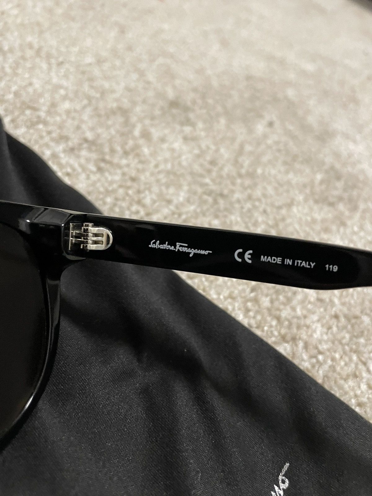 Salvatore Ferragamo SALVATORE FERRAGAMO Black Round Sunglasses Size ONE SIZE - 3 Thumbnail