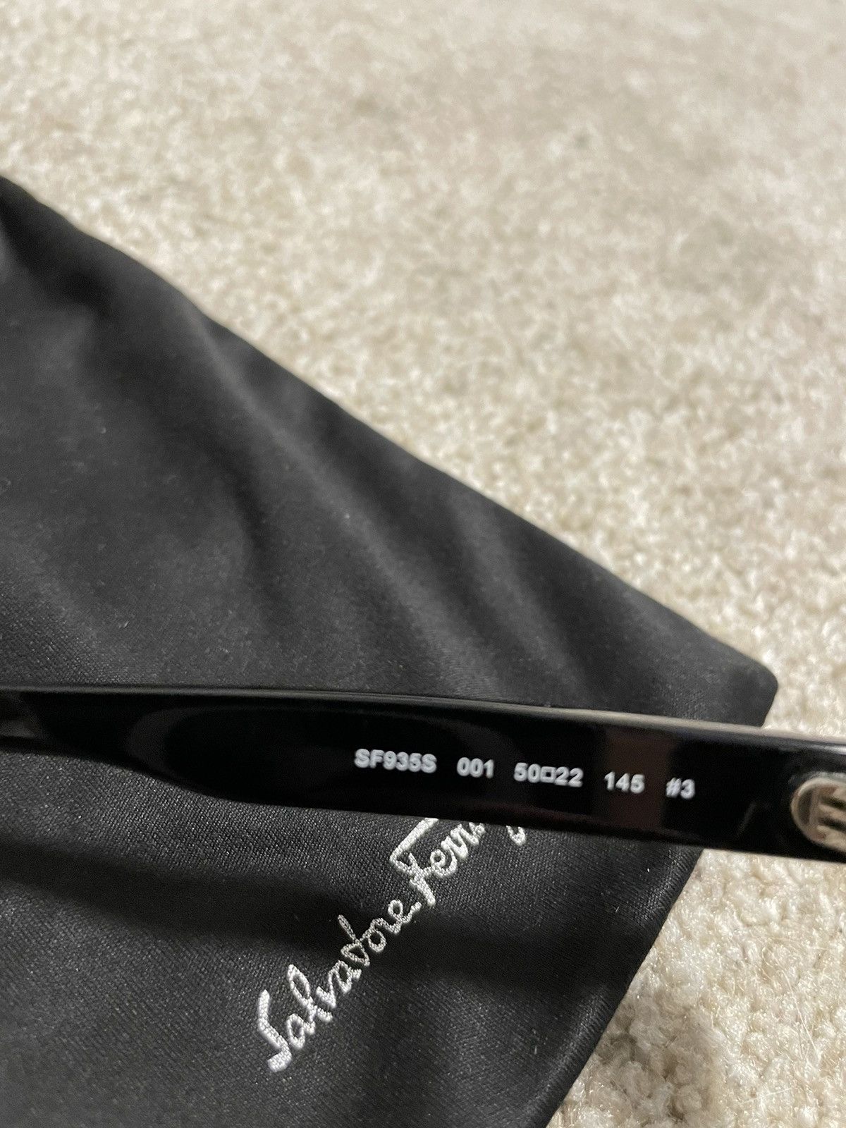 Salvatore Ferragamo SALVATORE FERRAGAMO Black Round Sunglasses Size ONE SIZE - 4 Thumbnail