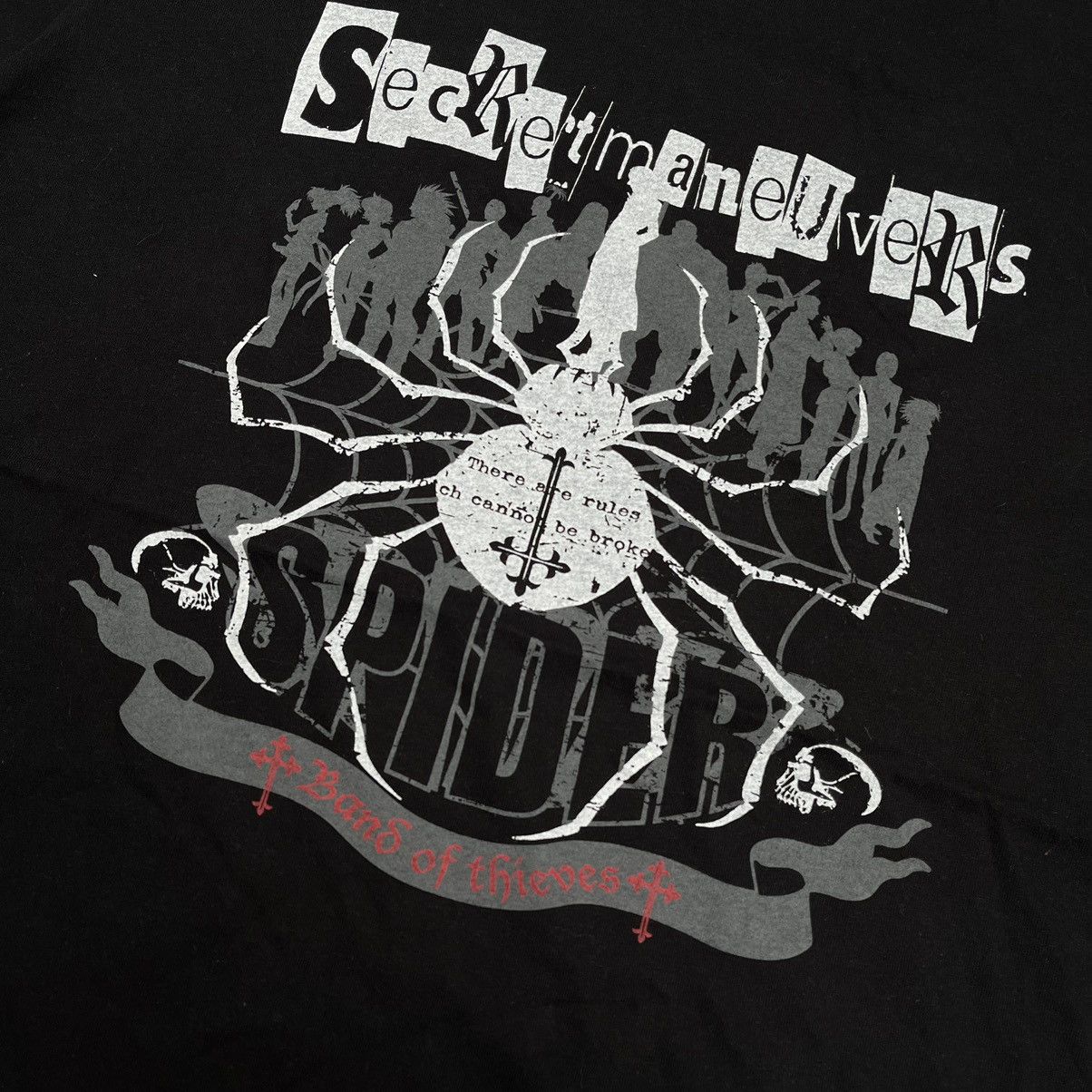 Anime × Cartoon Network Rare Tees Hunter x Hunter "Secret Maneuvers" Size US L / EU 52-54 / 3 - 3 Thumbnail