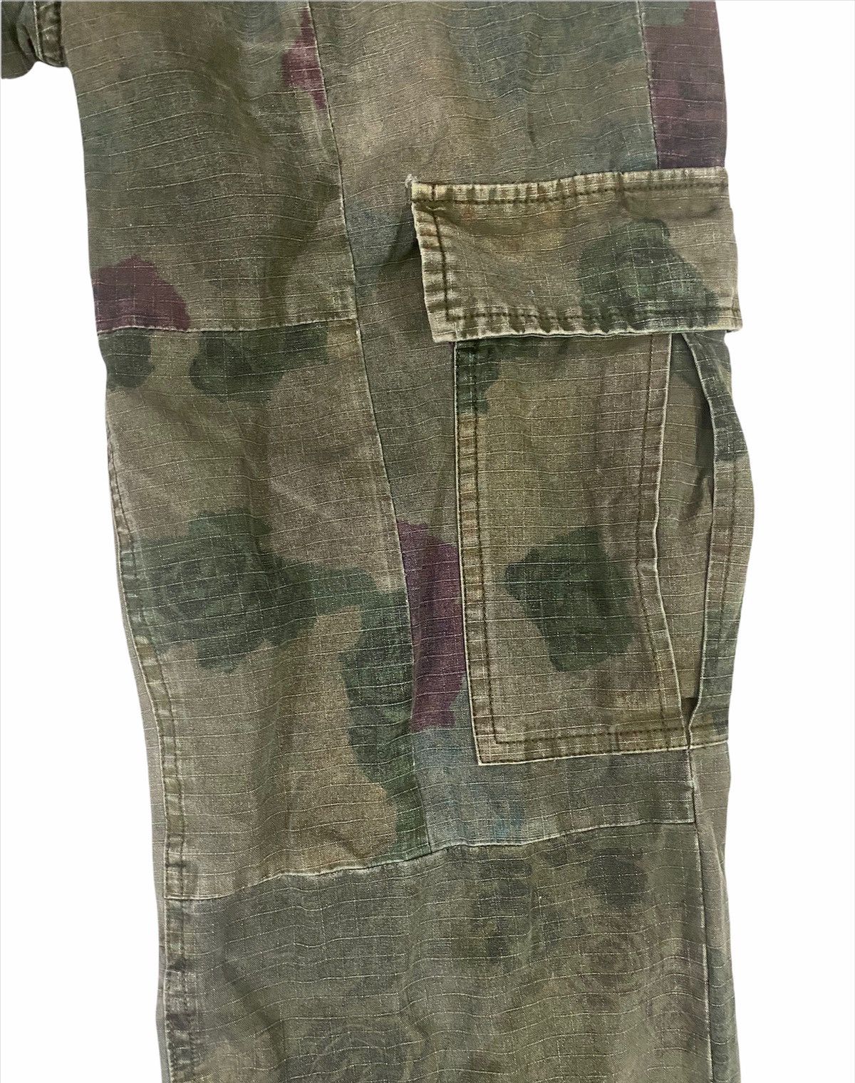 Other Rare⚡️Sunao Kuwahara Cargo Camouflage Flowers Cargo Pants Size US 29 - 9 Thumbnail