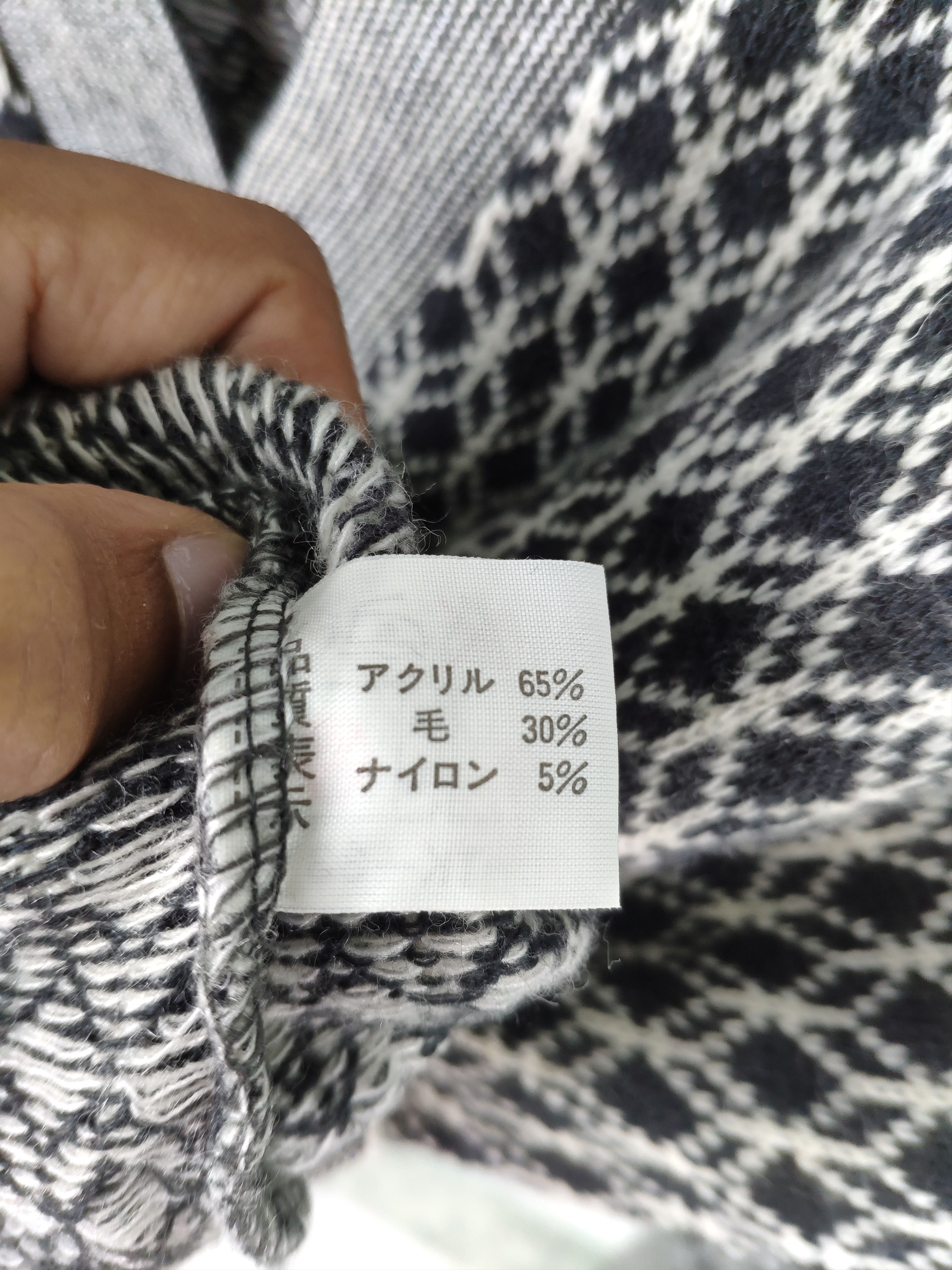 Aran Isles Knitwear × Vintage Steal 💥 Vintage Wool Knit Cardigan Sweater Diamond Style Size US M / EU 48-50 / 2 - 6 Thumbnail
