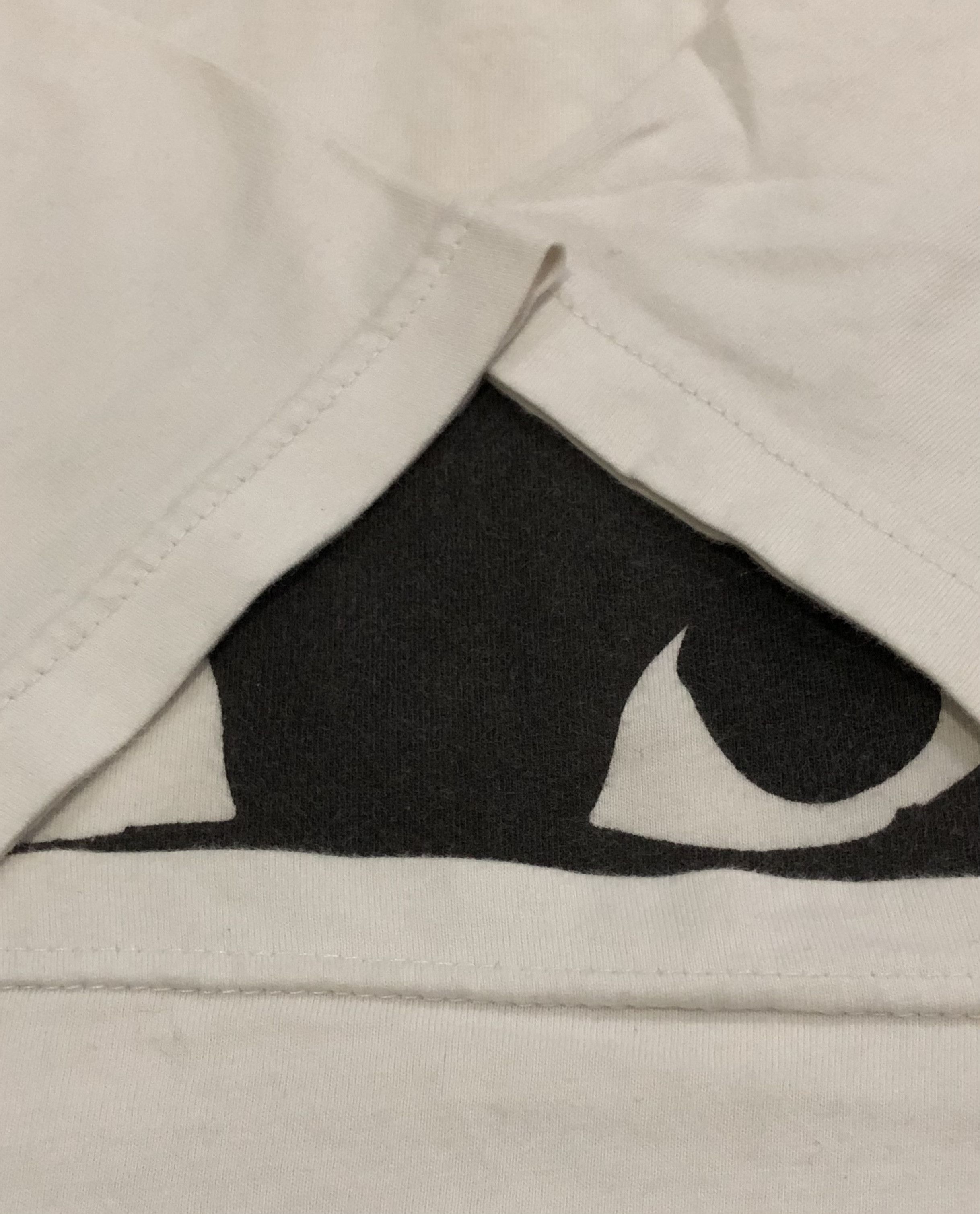 Comme des Garcons Vintage COMME des GARÇONS Play T-shirts Size US M / EU 48-50 / 2 - 6 Thumbnail