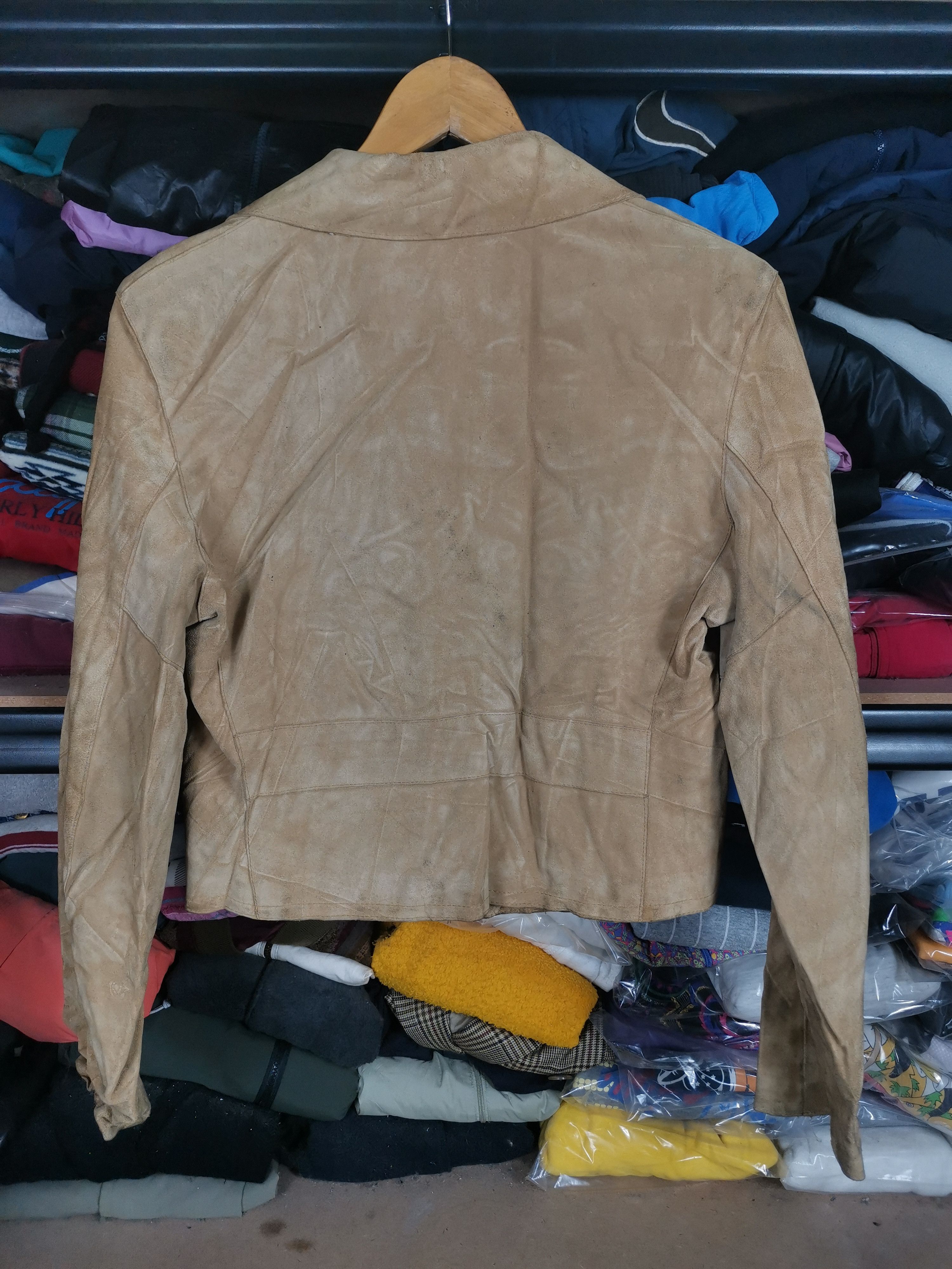 Giorgio Armani Vintage Armani Jeans Giorgio Armani Cropped Leather Jacket Size M / US 6-8 / IT 42-44 - 3 Thumbnail