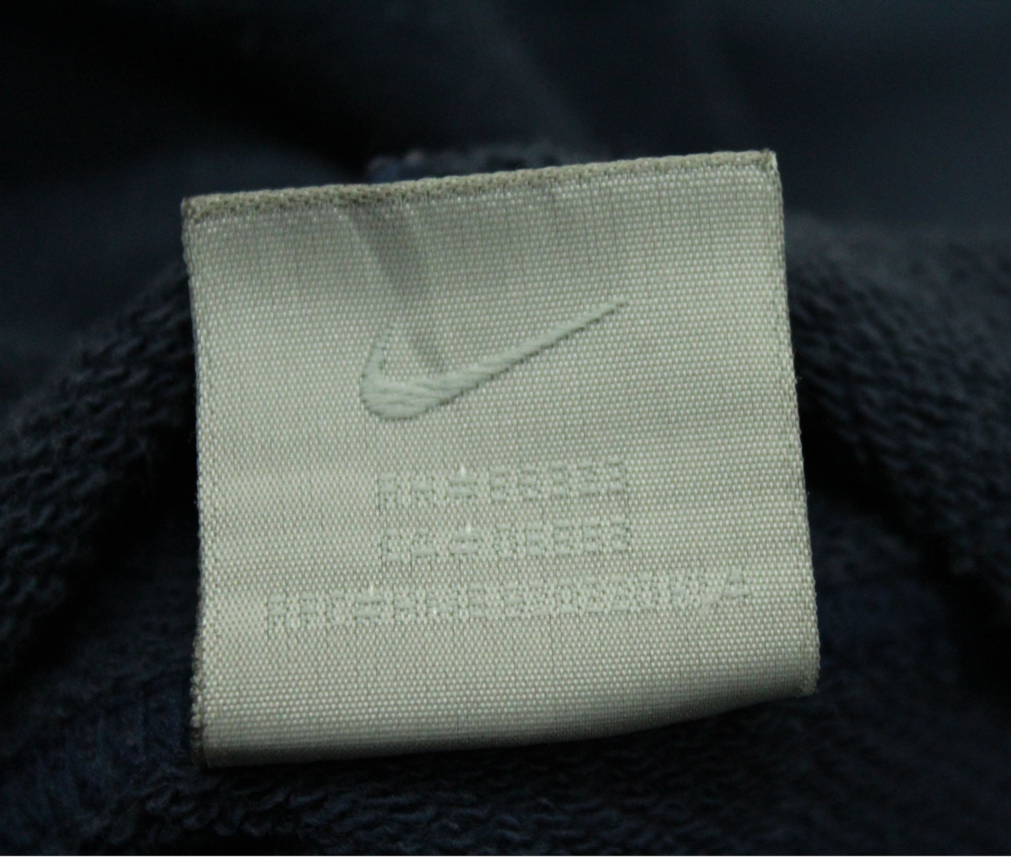 Japanese Brand × Nike × Vintage Vintage 00s NIKE Hoodie Small Logo Embroidered Nike Swoosh Size US L / EU 52-54 / 3 - 6 Thumbnail