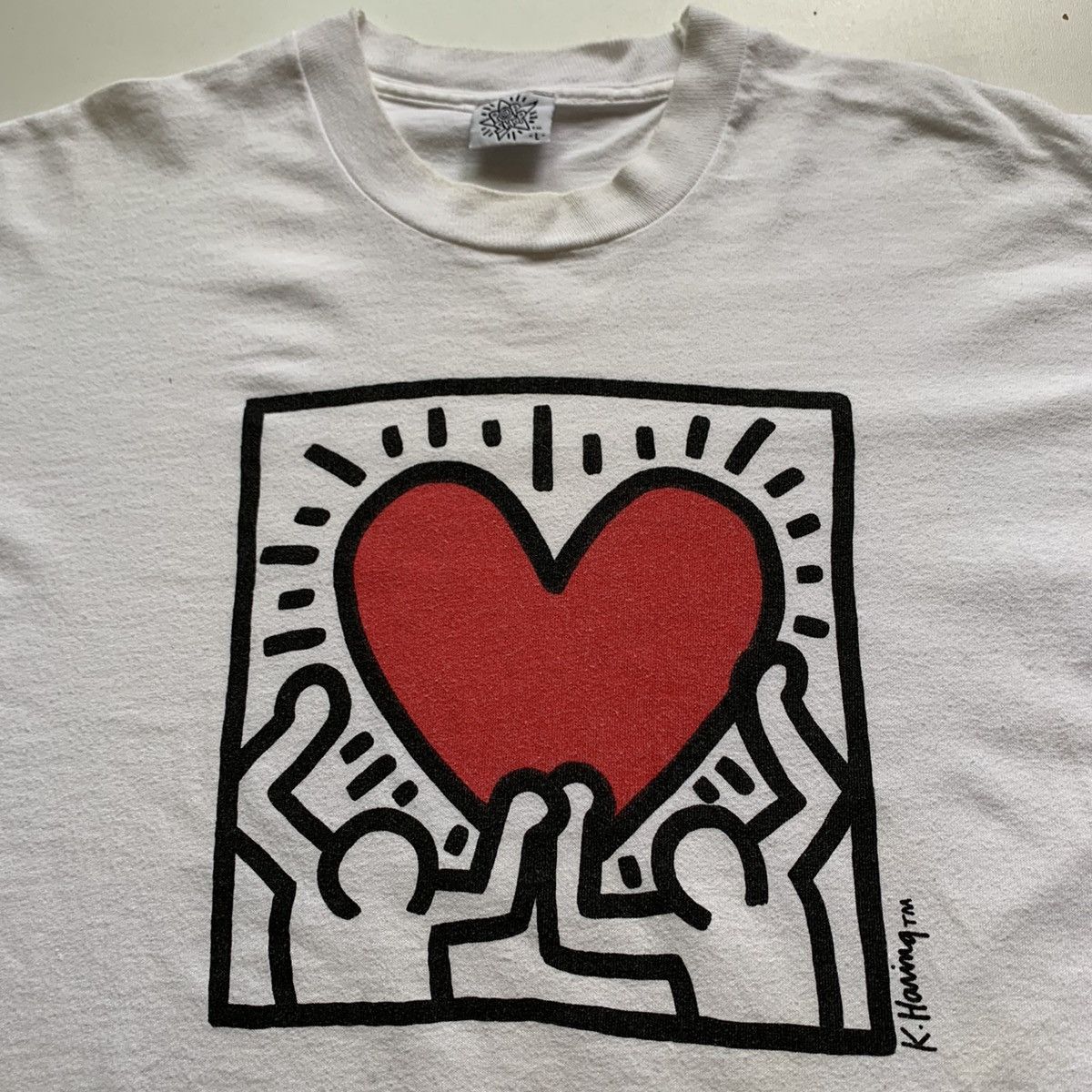 Keith Haring × Vintage Vintage 1990s Keith Haring Art Love Pop Shop Graphic T Shirt Size US L / EU 52-54 / 3 - 2 Thumbnail
