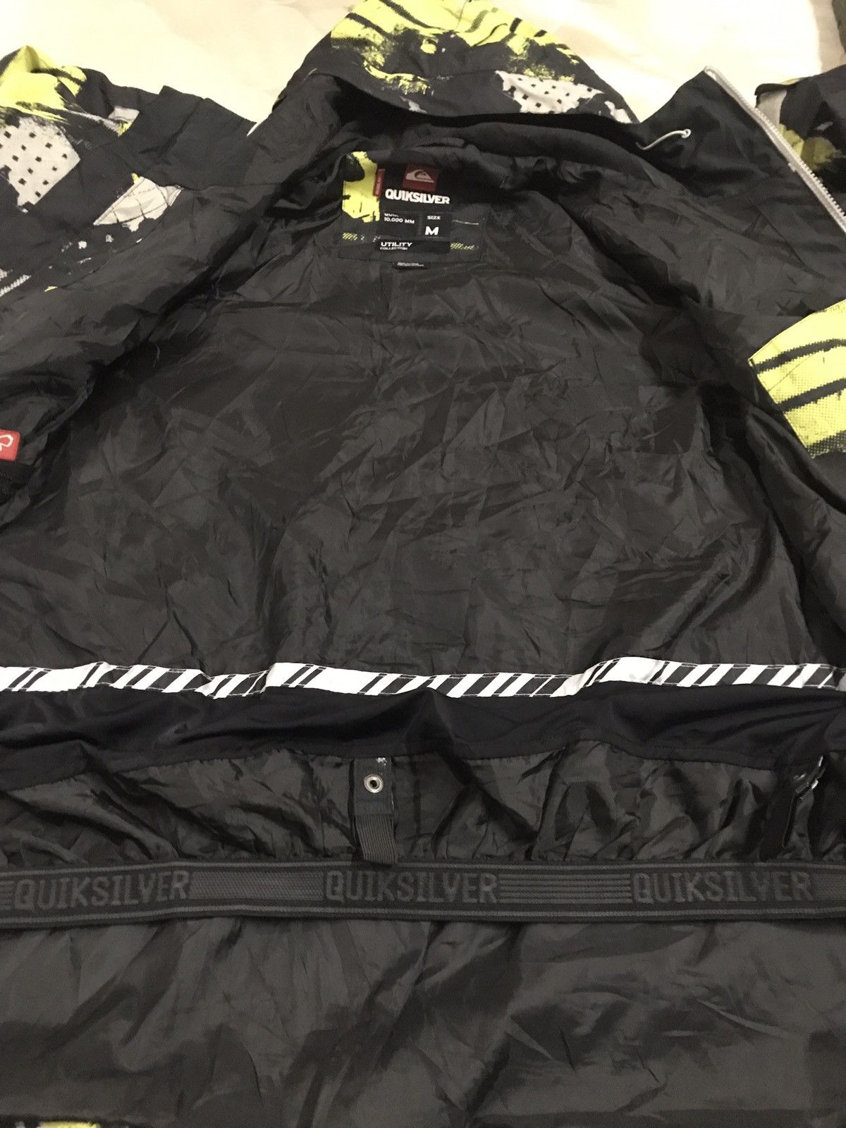 Quicksilver × Vintage 🔥Rare🔥 Quiksilver tie dye windbreaker rare design Size US M / EU 48-50 / 2 - 10 Thumbnail