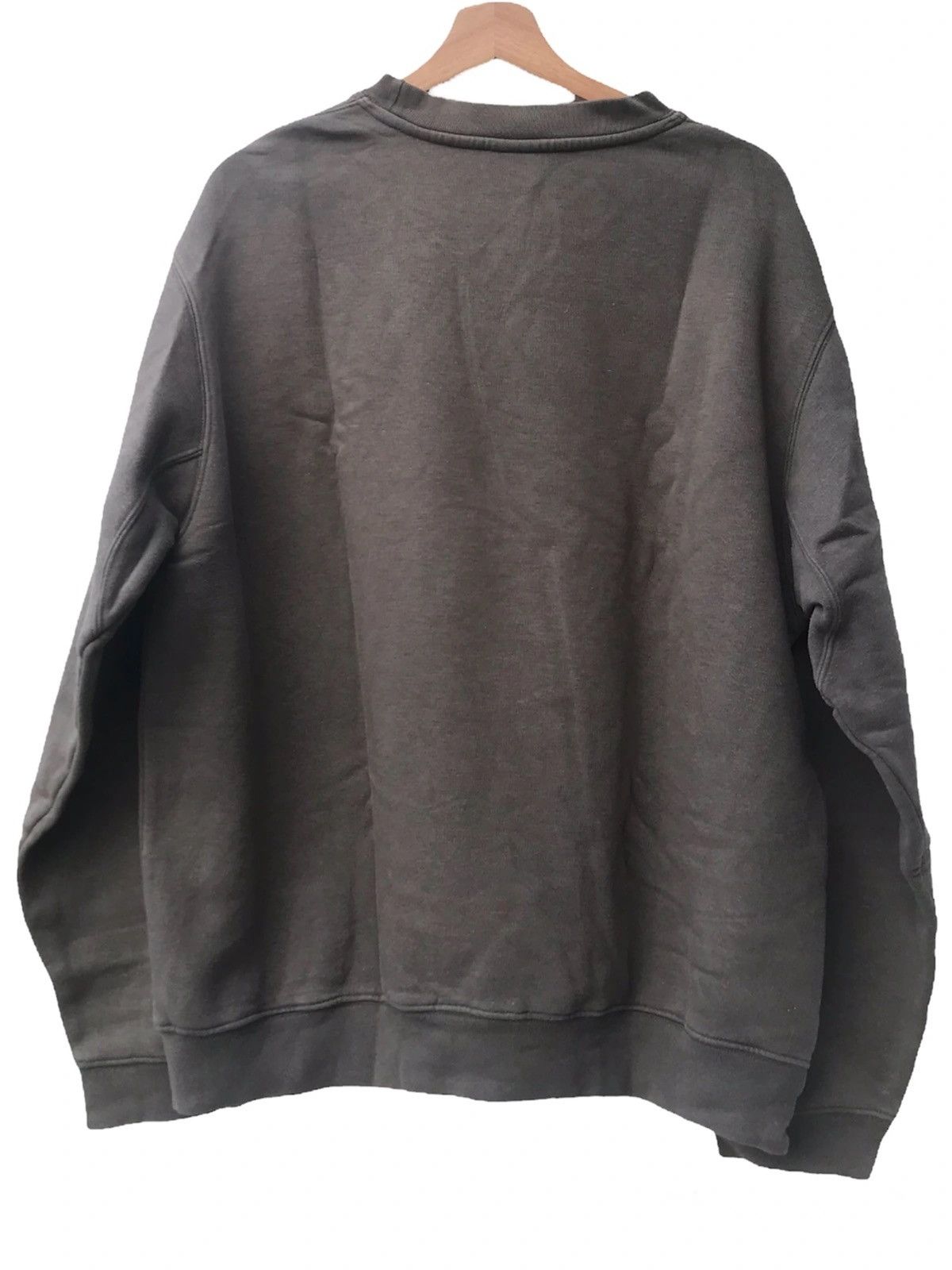 Timberland × Vintage Vintage Faded Embroidered Timberland Sweatshirt Size US L / EU 52-54 / 3 - 2 Thumbnail