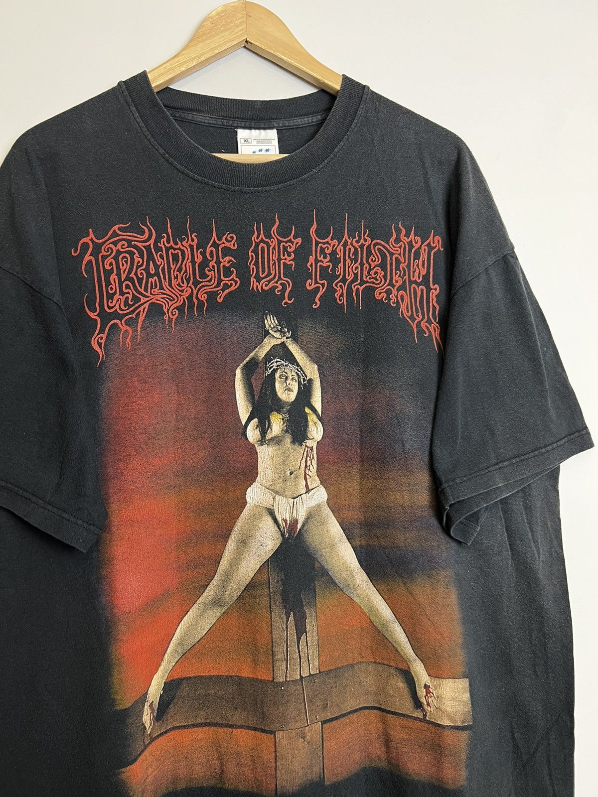 Band Tees Rare Vintage 90s Cradle of Filth Desire Me Metal Band Tshirt Size US XL / EU 56 / 4 - 3 Thumbnail