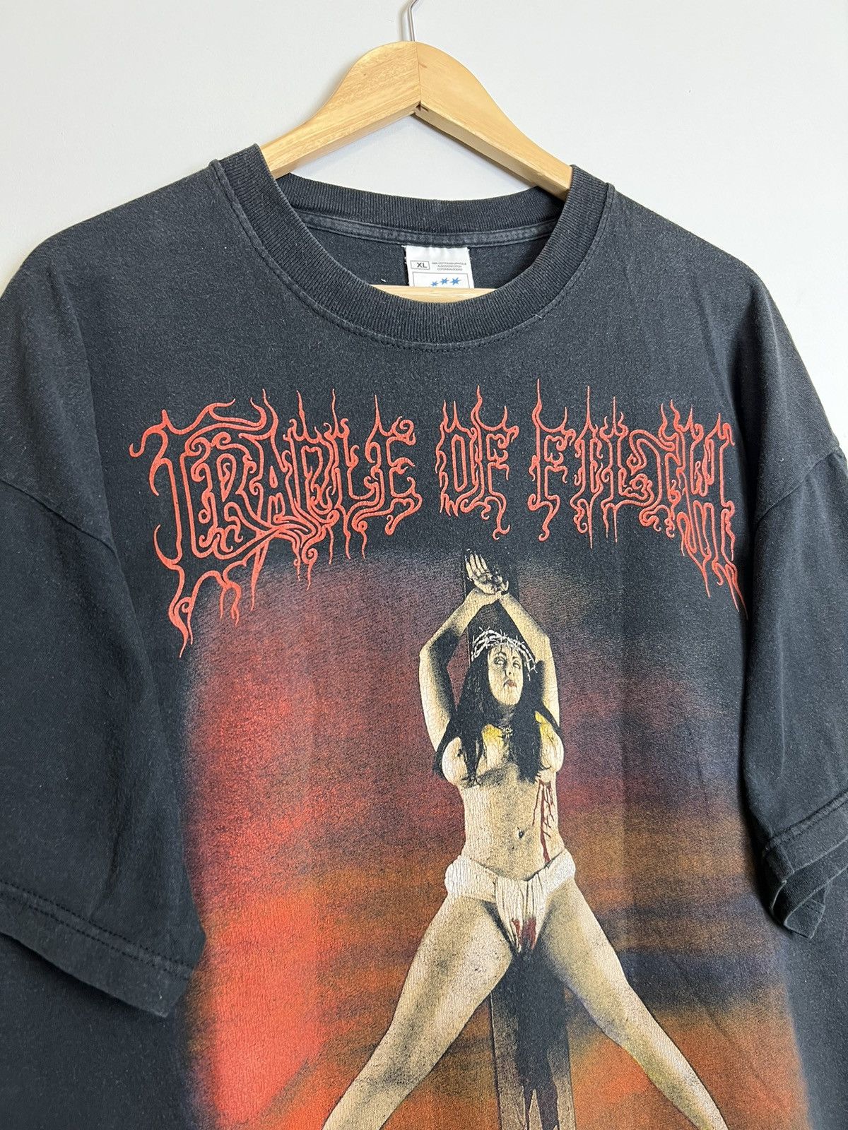 Band Tees Rare Vintage 90s Cradle of Filth Desire Me Metal Band Tshirt Size US XL / EU 56 / 4 - 5 Thumbnail