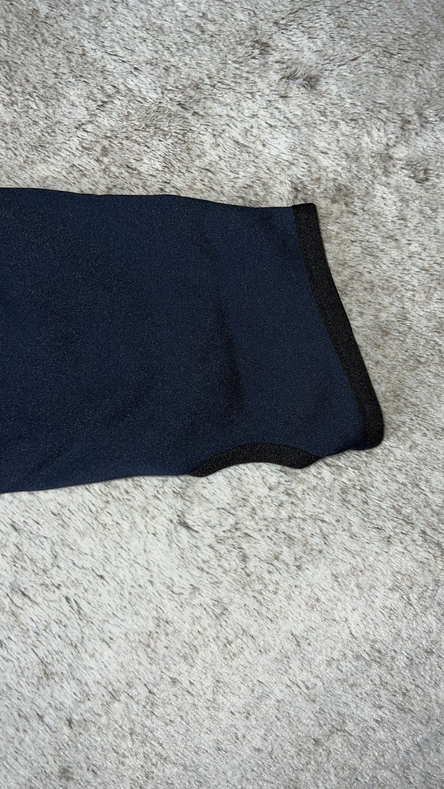 Theory Theory NWOT Nyles Hybrid Fleece w/Thumbhole Size US S / EU 44-46 / 1 - 4 Thumbnail