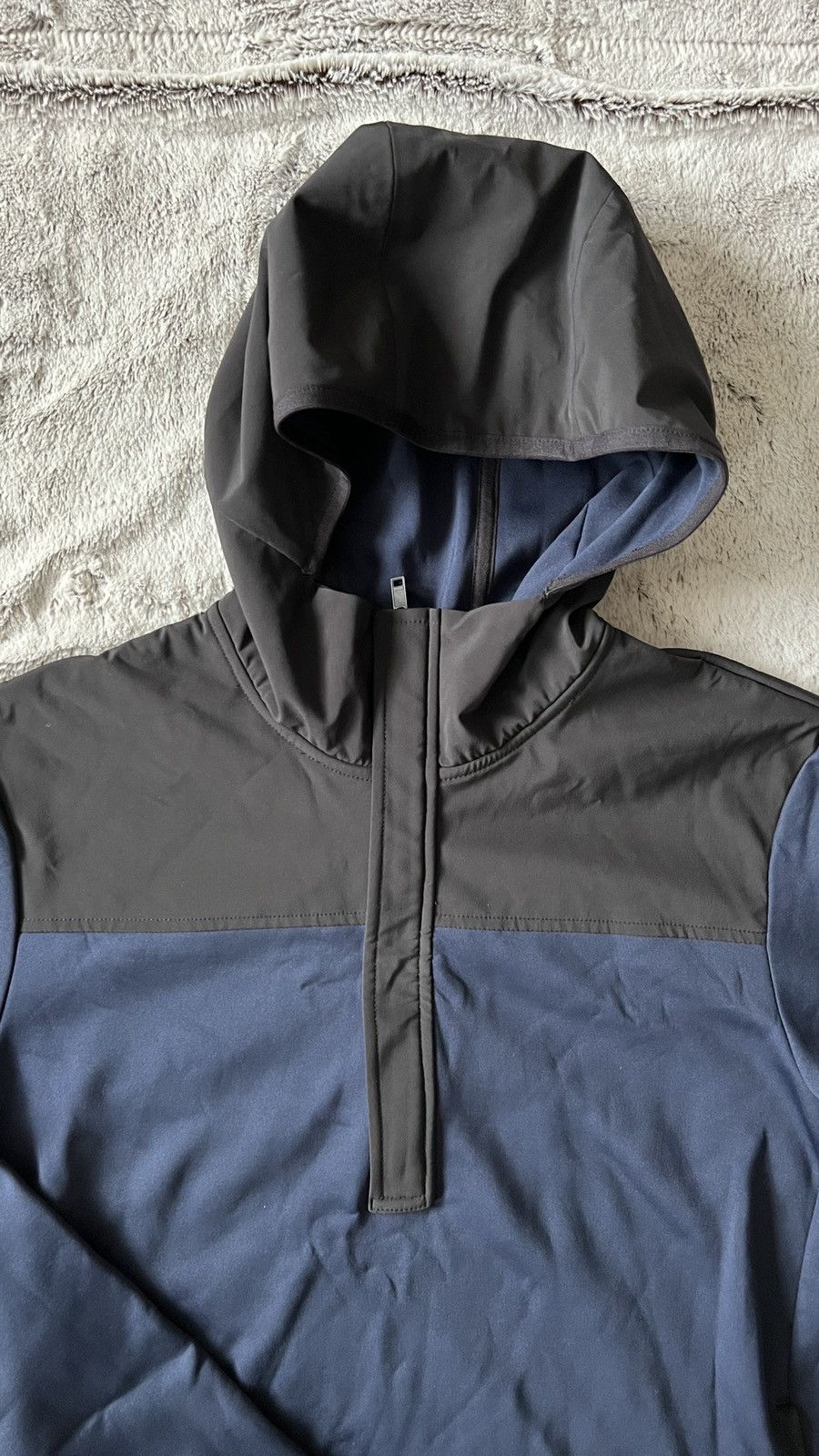Theory Theory NWOT Nyles Hybrid Fleece w/Thumbhole Size US S / EU 44-46 / 1 - 3 Thumbnail