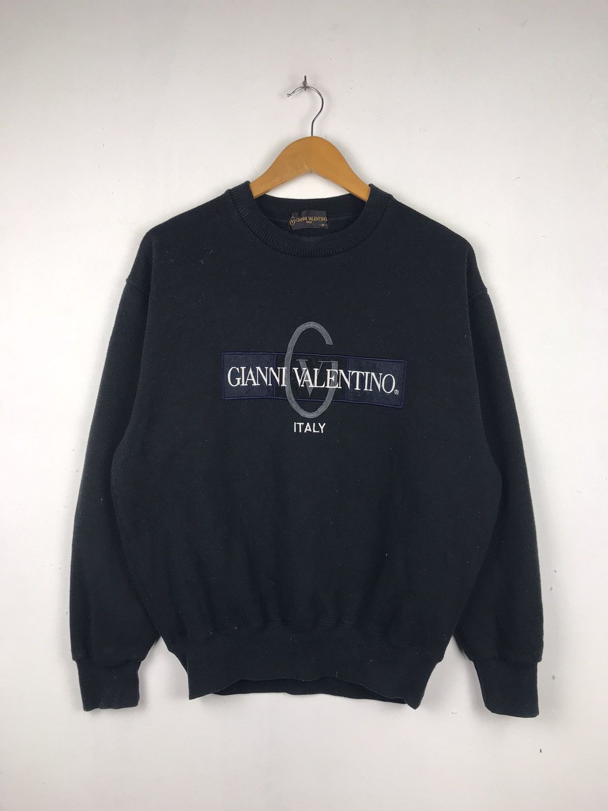 image of Gianni Valentino Sweatshirt, Valentino Embroidered Script in Black, Men's (Size Medium)