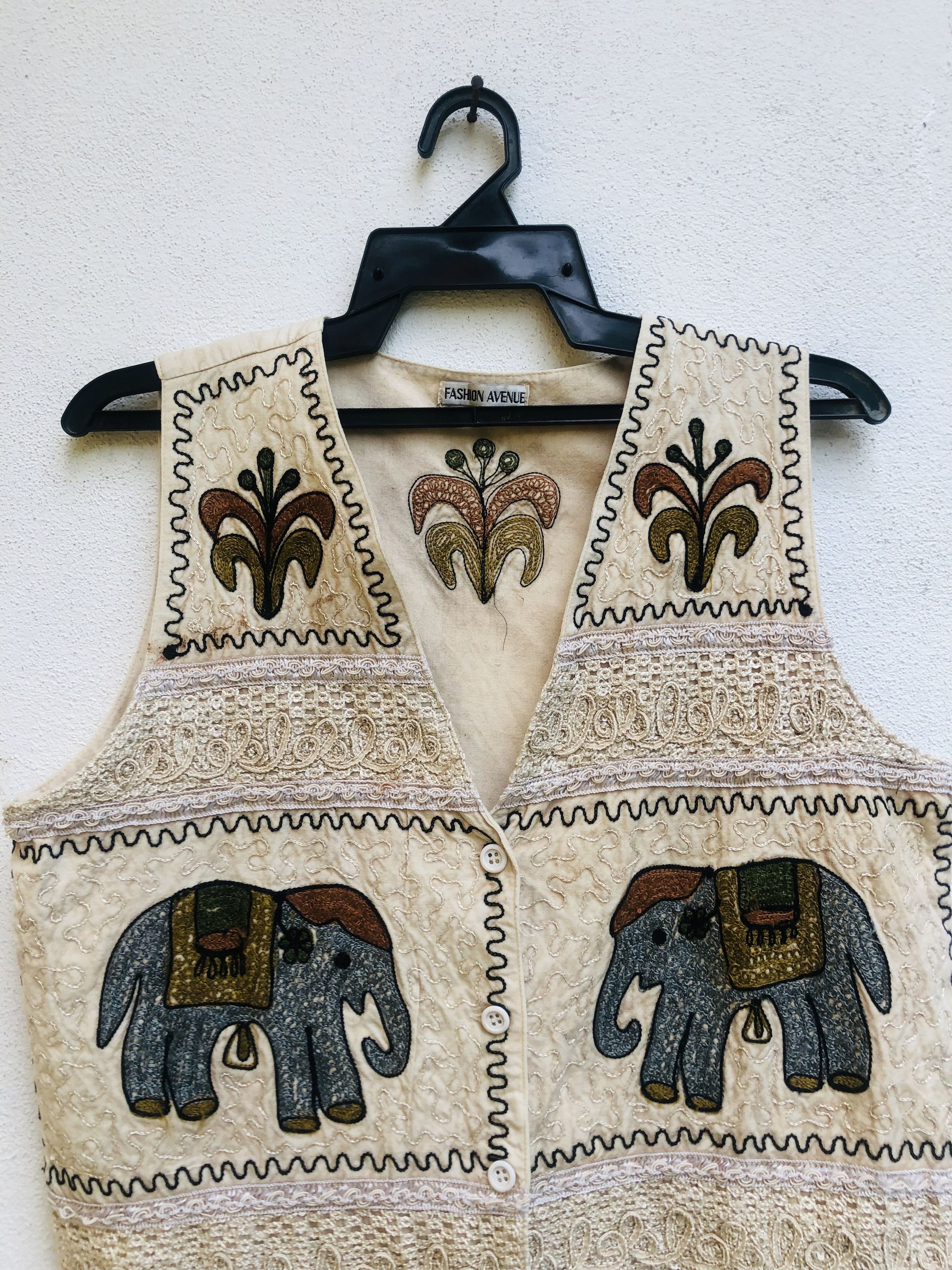 Designer × Japanese Brand × Vintage Vintage Fashion Avenue Designed Fashion Style Vest Size US M / EU 48-50 / 2 - 3 Thumbnail