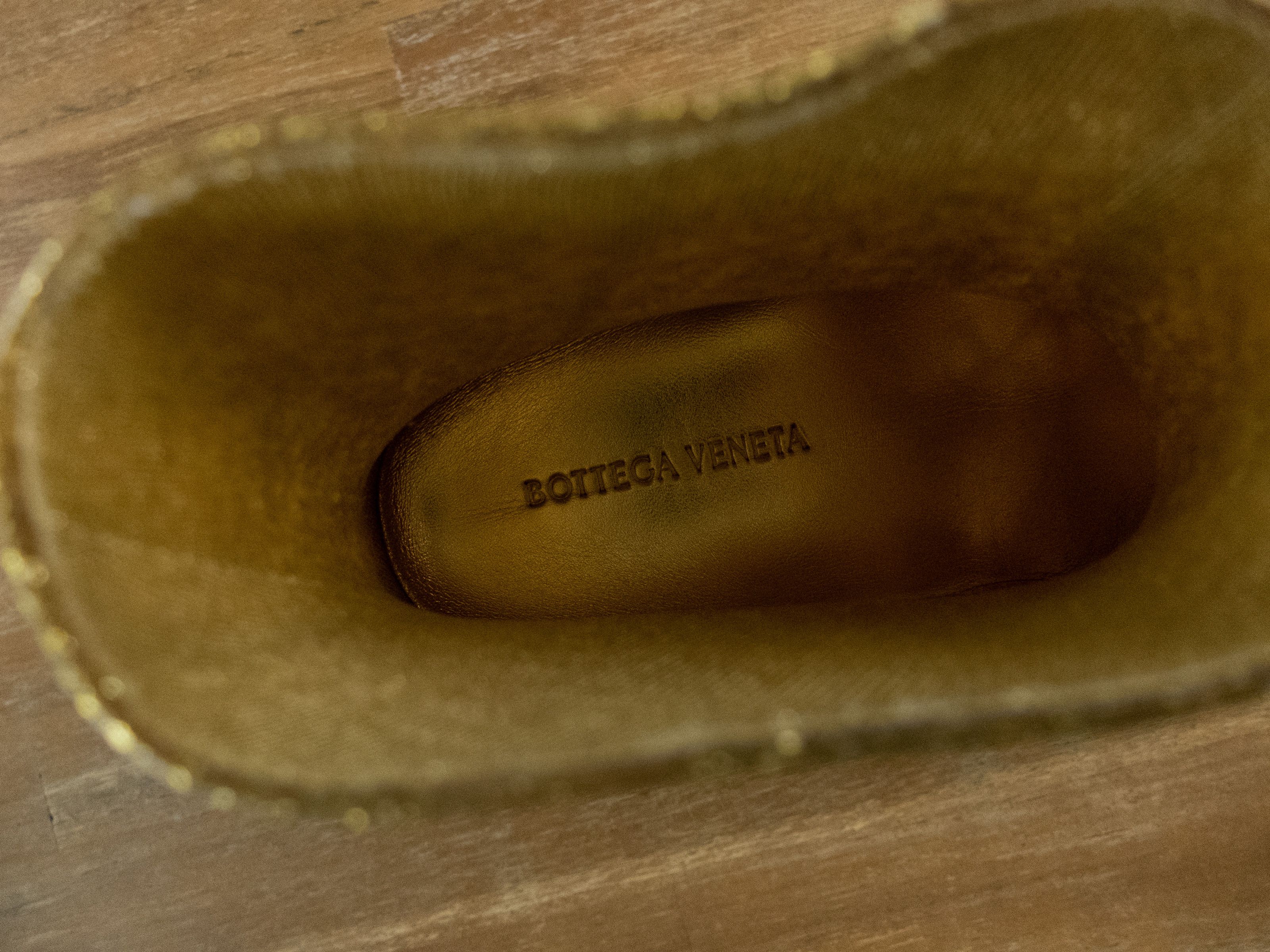 Bottega Veneta BOTTEGA VENETA Puddle gold glitter rubber ankle boots 6 36 q Size US 6 / IT 36 - 8 Thumbnail