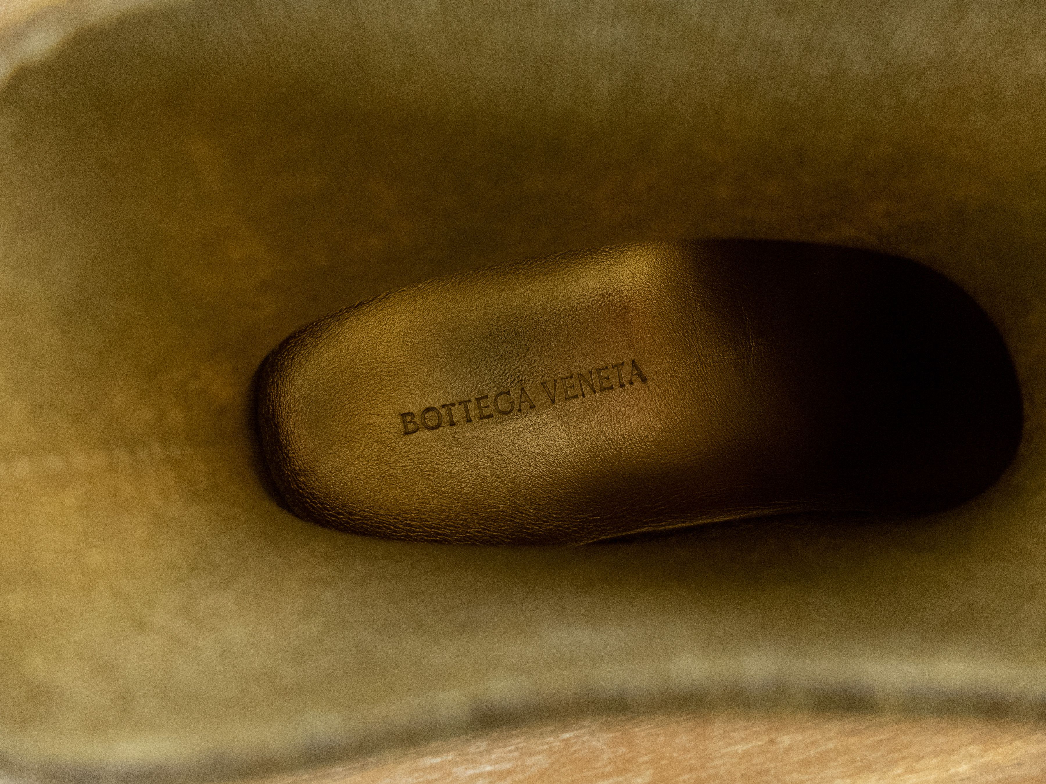 Bottega Veneta BOTTEGA VENETA Puddle gold glitter rubber ankle boots 7 37 q Size US 7 / IT 37 - 8 Thumbnail