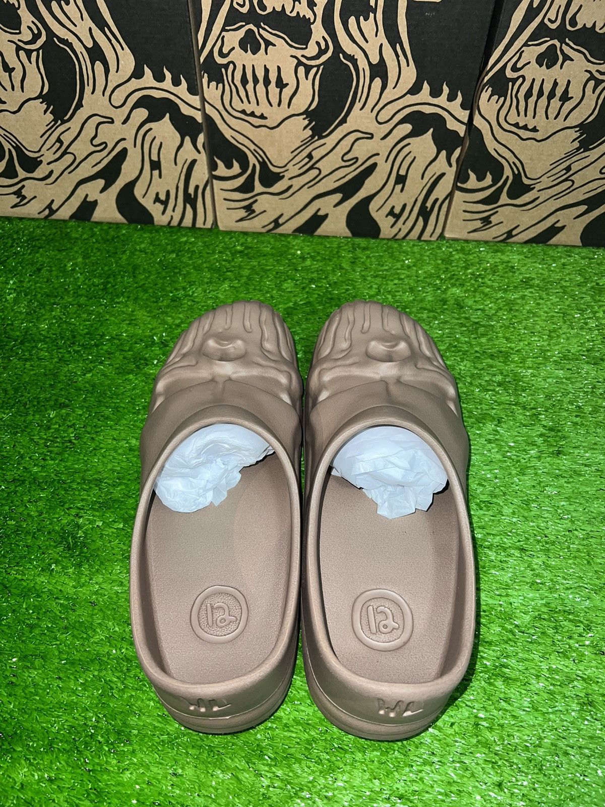 Warren Lotas Warren Lotas Foam Shoe Size US 12 / EU 45 - 3 Thumbnail