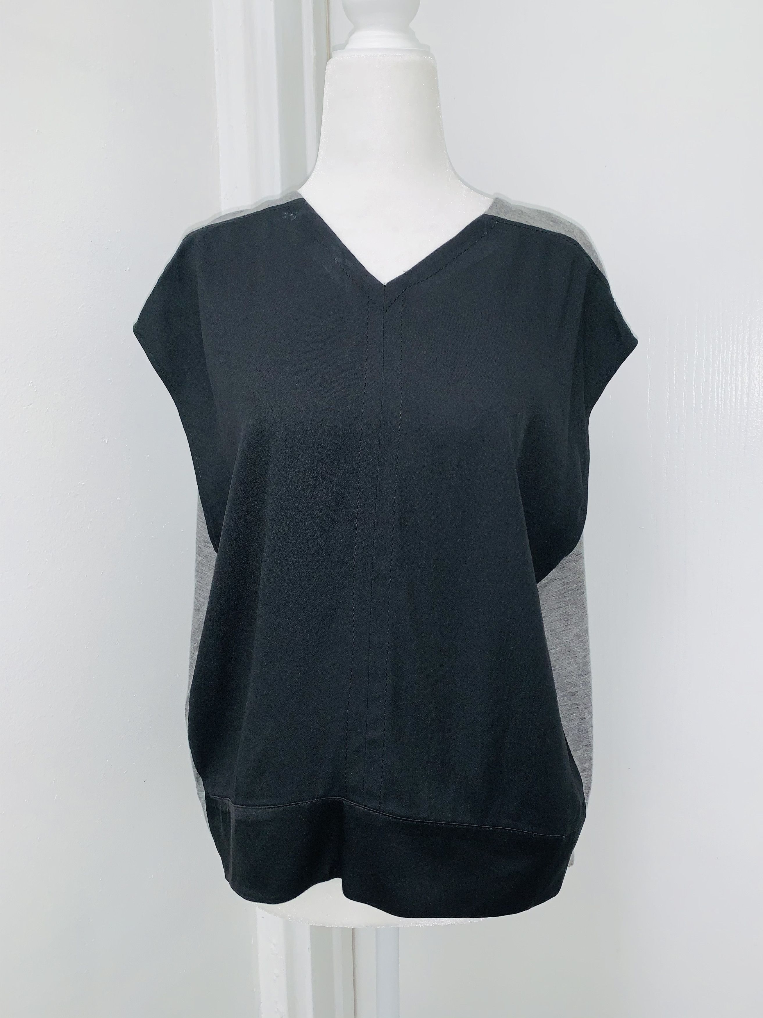 Helmut Lang FREE w/purchase!!! NWOT Relaxed Variegated Top Size US S / EU 44-46 / 1 - 2 Thumbnail