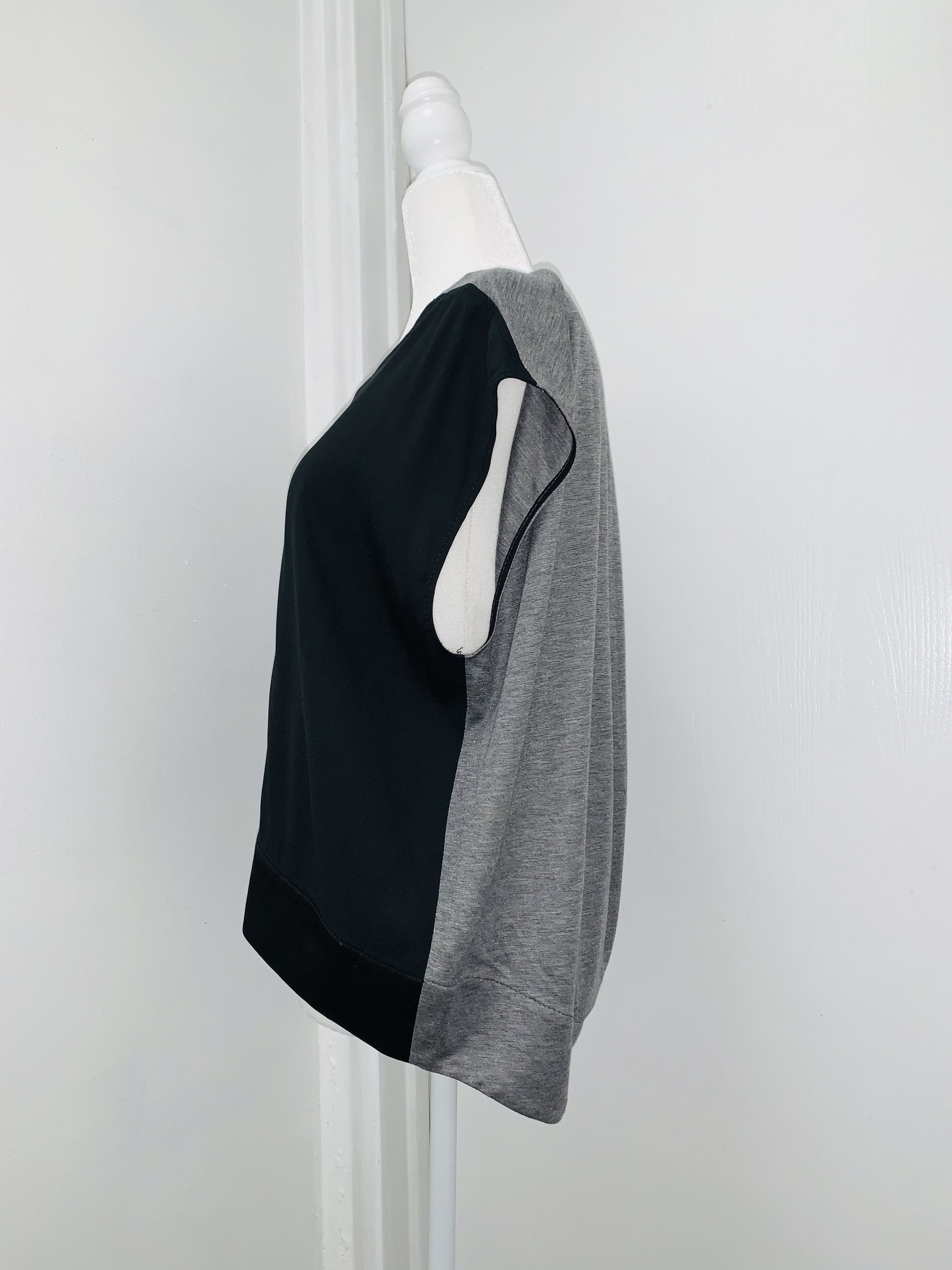 Helmut Lang FREE w/purchase!!! NWOT Relaxed Variegated Top Size US S / EU 44-46 / 1 - 8 Thumbnail