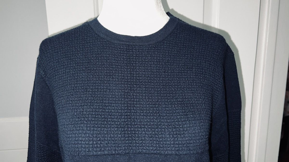 Helmut Lang Helmut Lang NWOT Indigo Graphic pullover Size US S / EU 44-46 / 1 - 4 Thumbnail