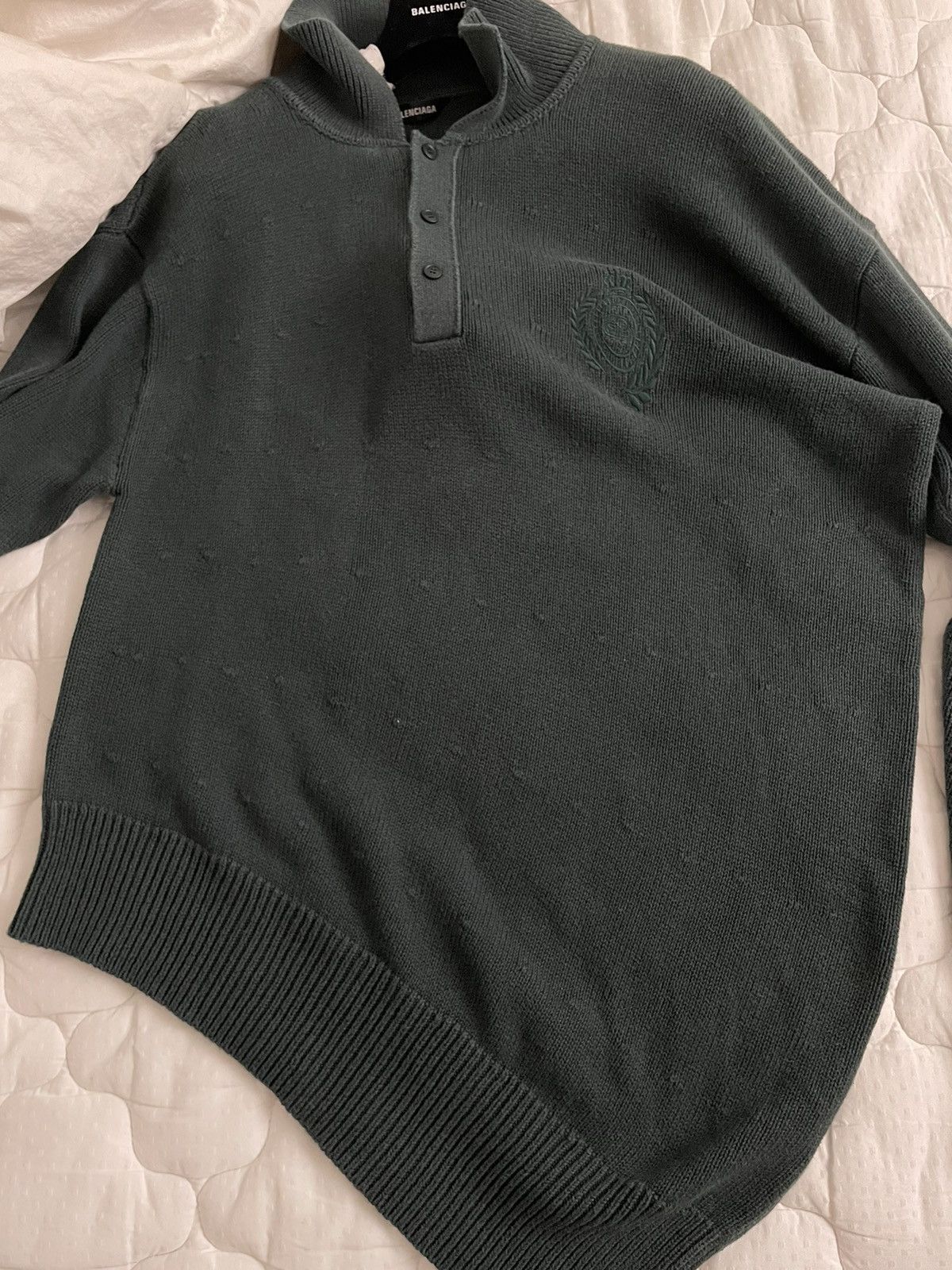 Balenciaga Asymmetric College Crest Polo Knit Sweater S Size US M / EU 48-50 / 2 - 1 Thumbnail