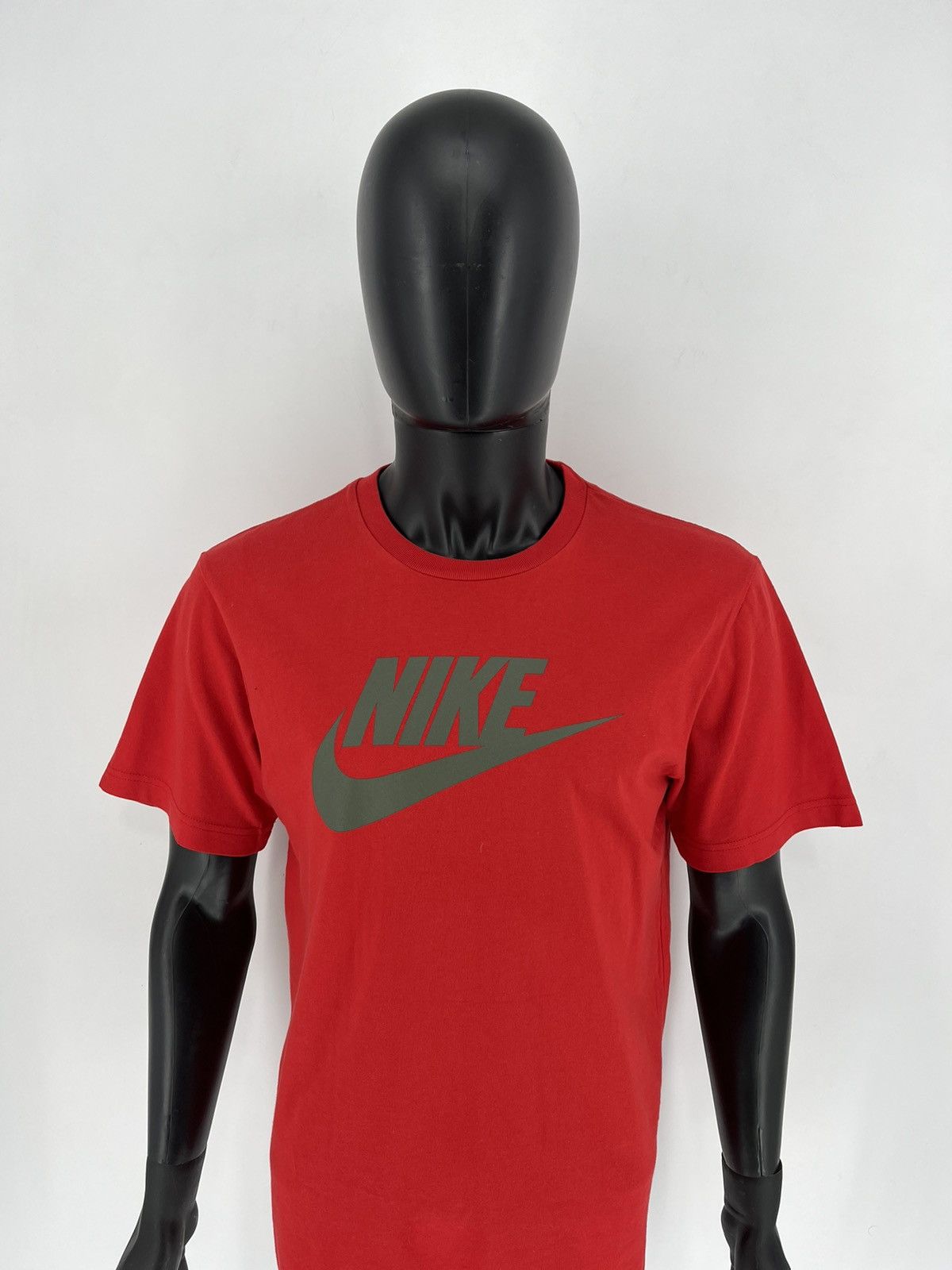 Nike × Vintage Vintage Y2K Nike Big Swoosh RED T-Shirt Size US M / EU 48-50 / 2 - 5 Thumbnail