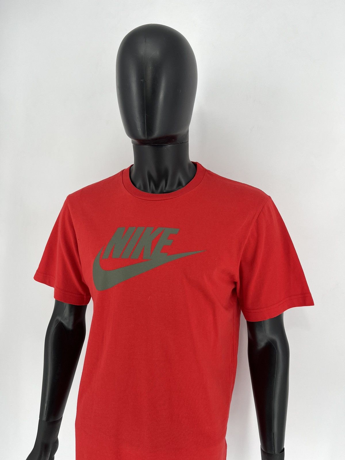 Nike × Vintage Vintage Y2K Nike Big Swoosh RED T-Shirt Size US M / EU 48-50 / 2 - 4 Thumbnail