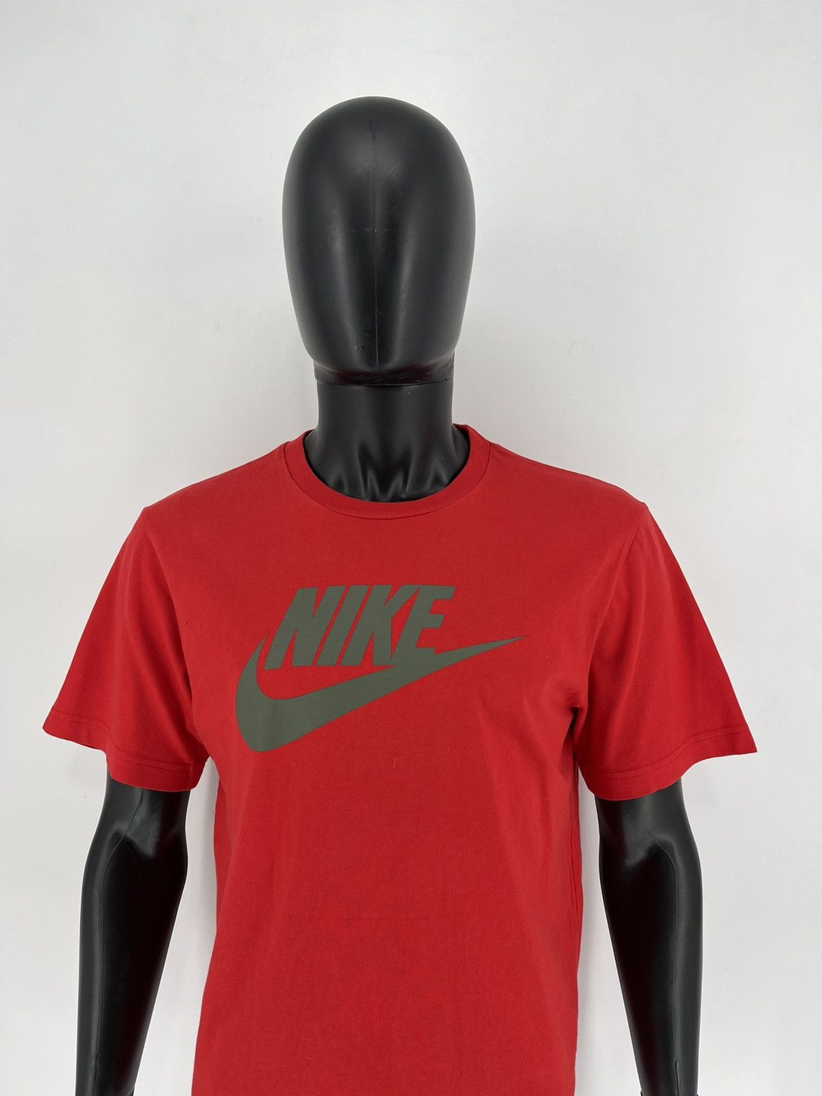 Nike × Vintage Vintage Y2K Nike Big Swoosh RED T-Shirt Size US M / EU 48-50 / 2 - 1 Thumbnail