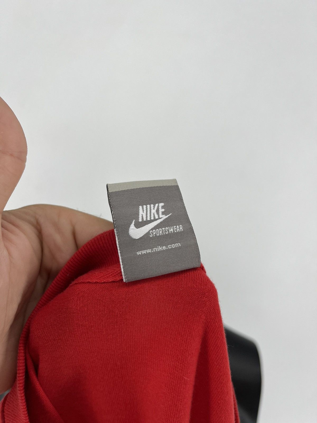Nike × Vintage Vintage Y2K Nike Big Swoosh RED T-Shirt Size US M / EU 48-50 / 2 - 12 Thumbnail
