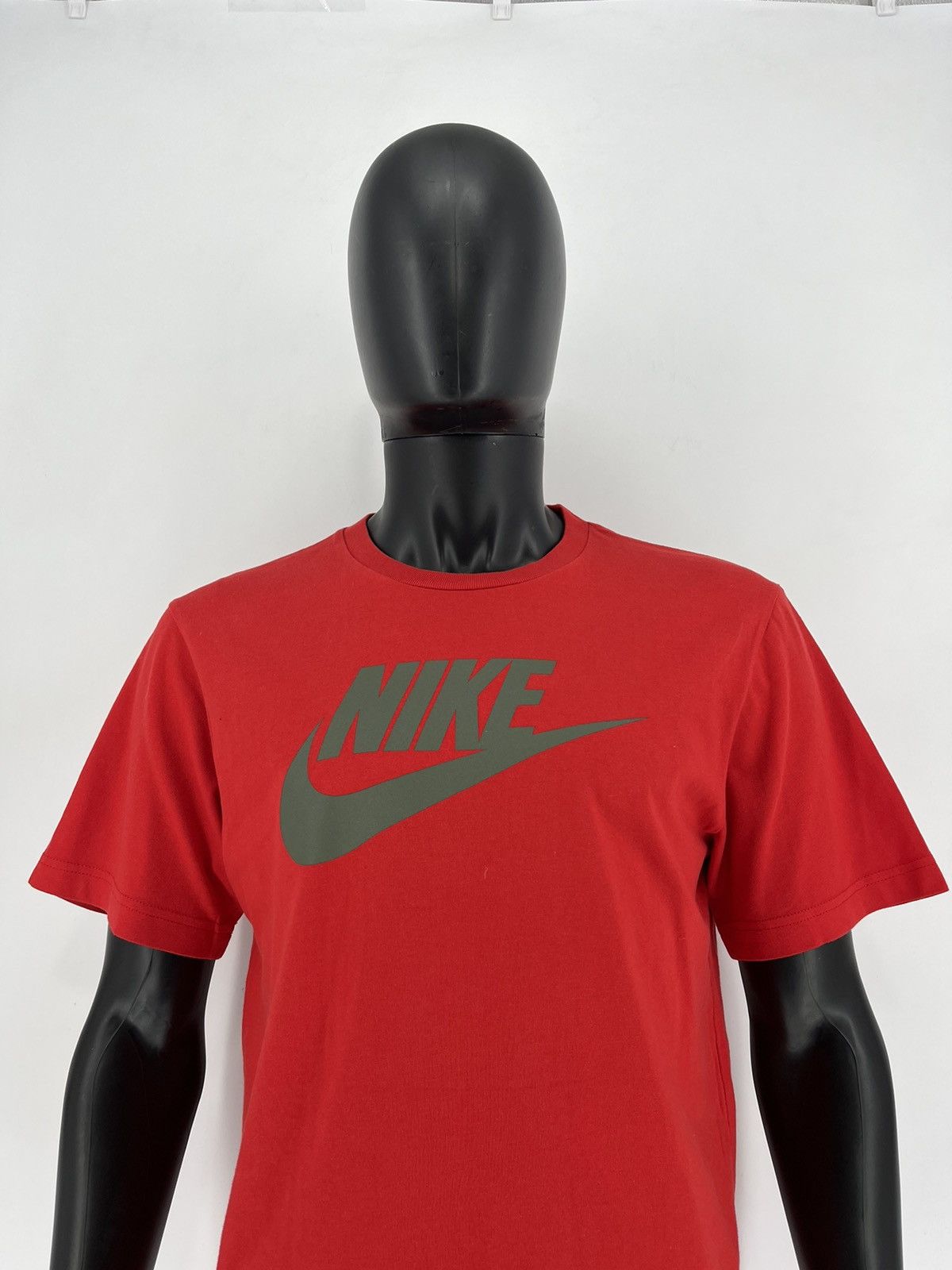 Nike × Vintage Vintage Y2K Nike Big Swoosh RED T-Shirt Size US M / EU 48-50 / 2 - 6 Thumbnail