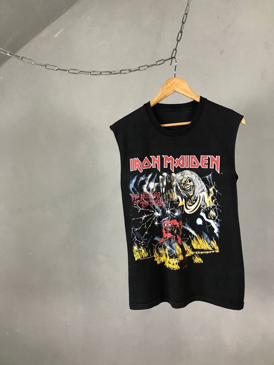 Iron Maiden 1982 vintage rock band tee