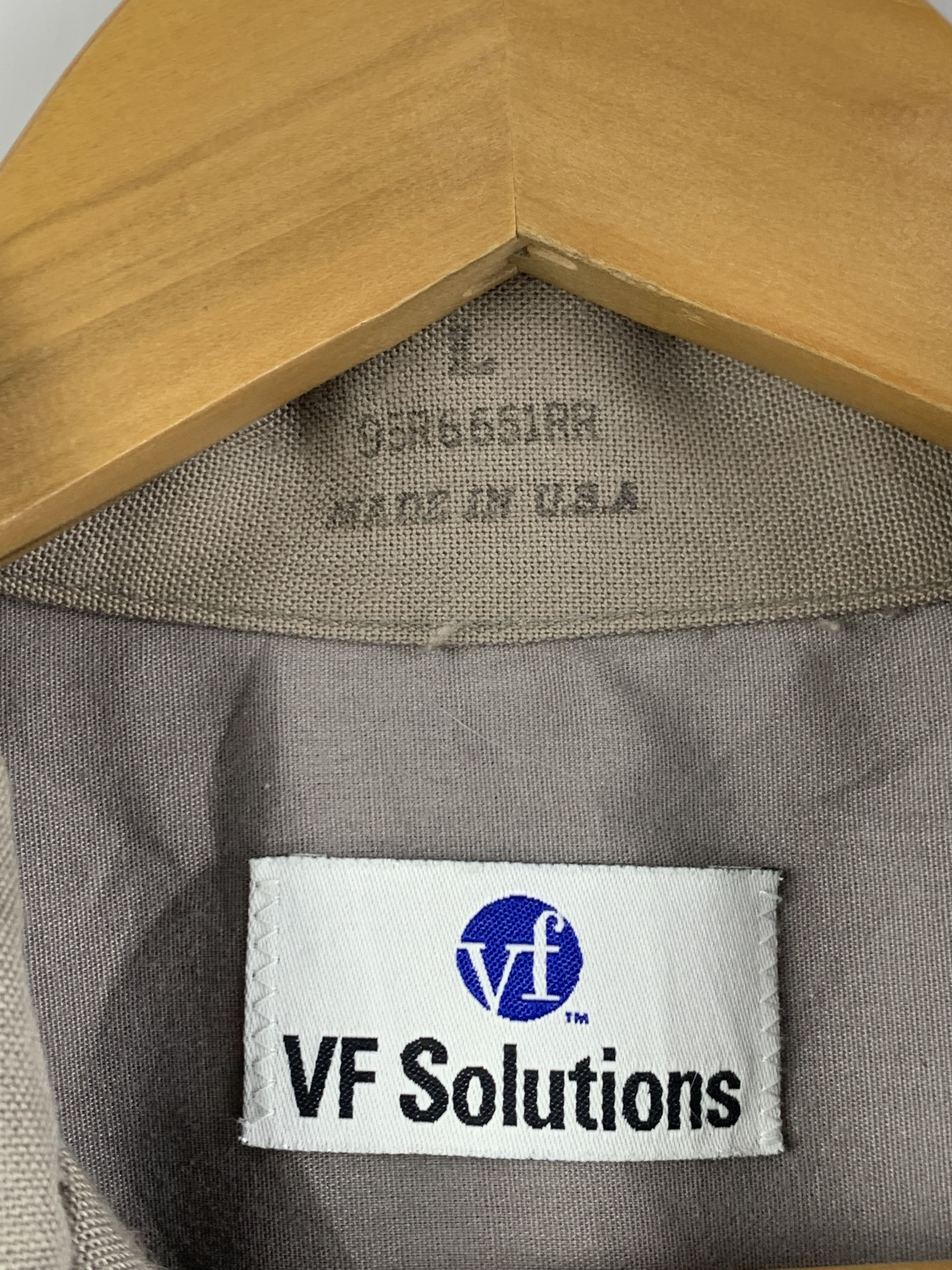 Vintage Vintage 90s VF Solution Button Up Denim Worker Shirt J1623 Size US L / EU 52-54 / 3 - 6 Thumbnail