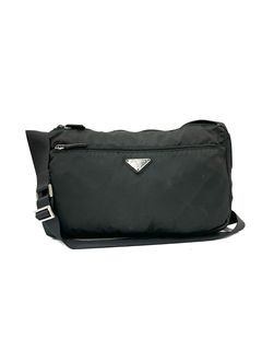 PRADA Leather shoulder bag with pouch ( 2VH168_2DDJ_F0002_V_OOO)