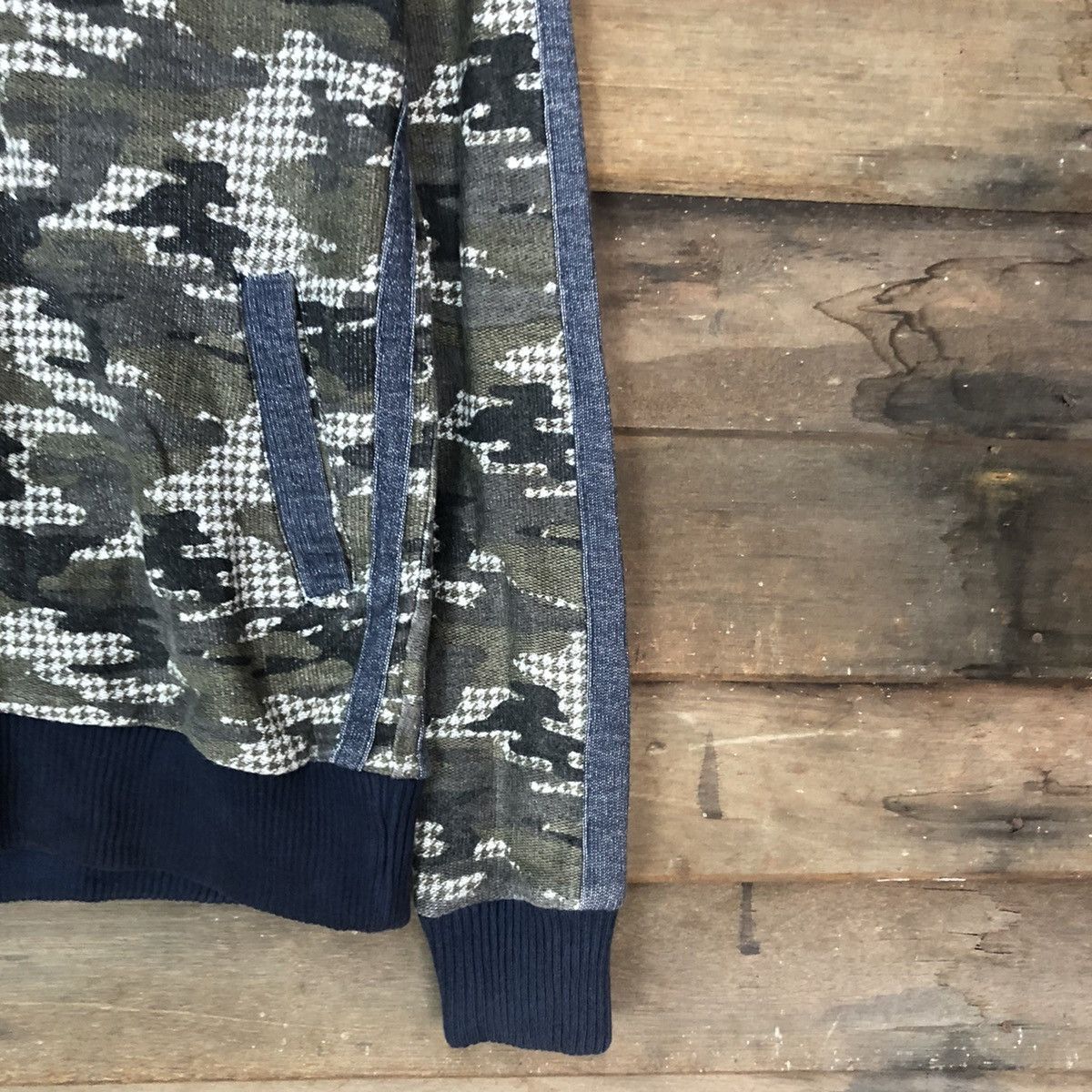 Takeo Kikuchi Takeo Kikuchi japan camo Dark Blue Sweater #046B Size US S / EU 44-46 / 1 - 4 Thumbnail