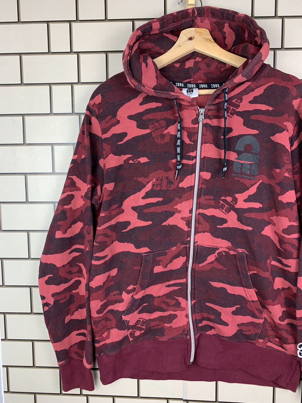 Japanese Brand Japanese Brand 2BRO Entertainment Camo Hoodie Jacket Size US L / EU 52-54 / 3 - 6 Thumbnail
