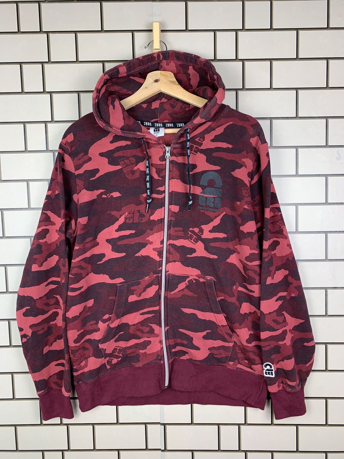 Japanese Brand Japanese Brand 2BRO Entertainment Camo Hoodie Jacket Size US L / EU 52-54 / 3 - 1 Thumbnail