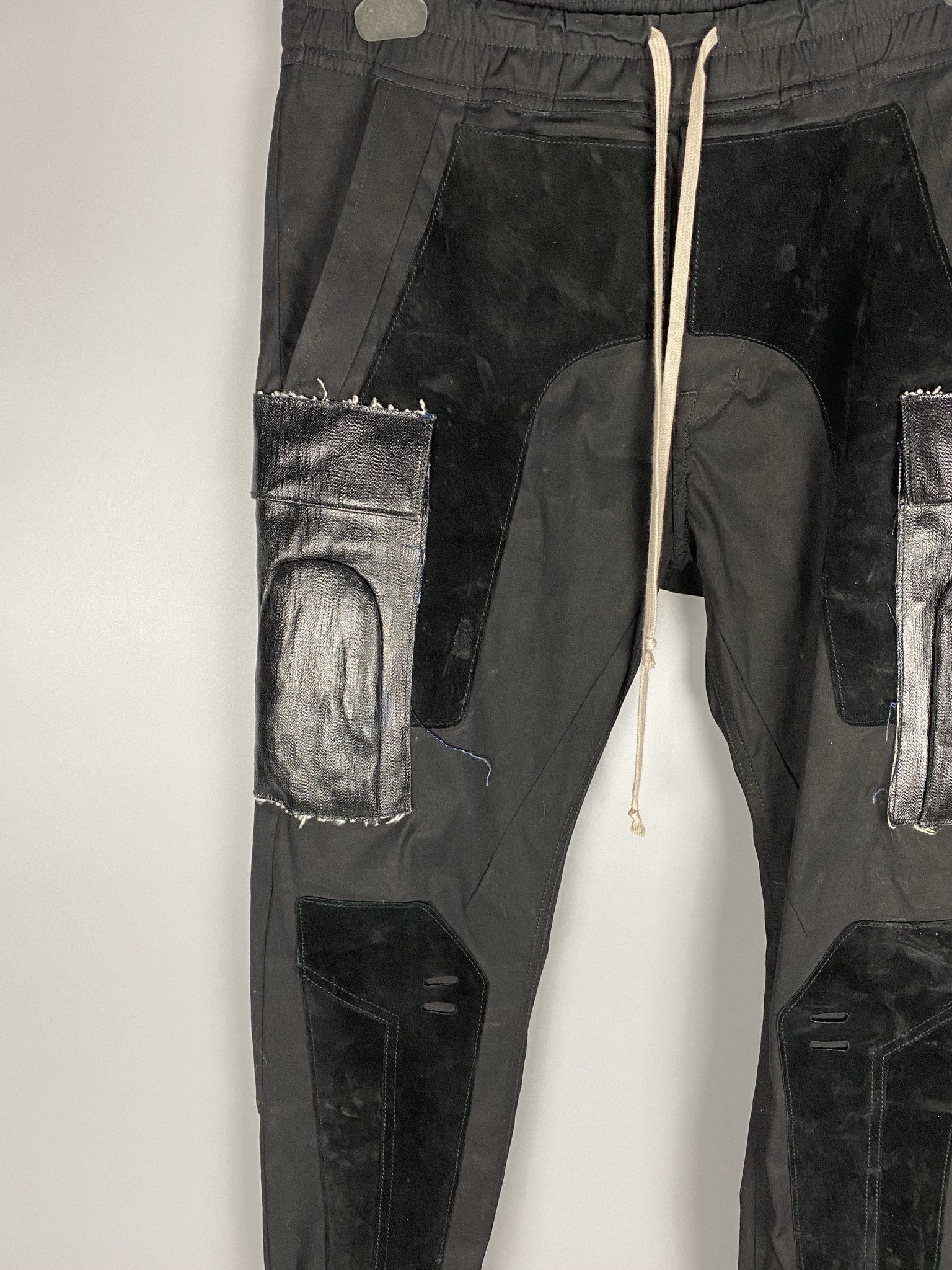 Rick Owens FW19 ‘LARRY’ Runway Black/Black Suede Patch Cargojoggers Size US 36 / EU 52 - 5 Thumbnail