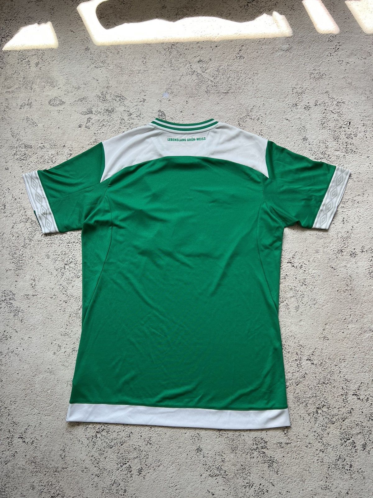 Umbro × Vintage 2018-19 Werder Bremen Umbro Home Shirt / Soccer Jersey Size US M / EU 48-50 / 2 - 8 Thumbnail